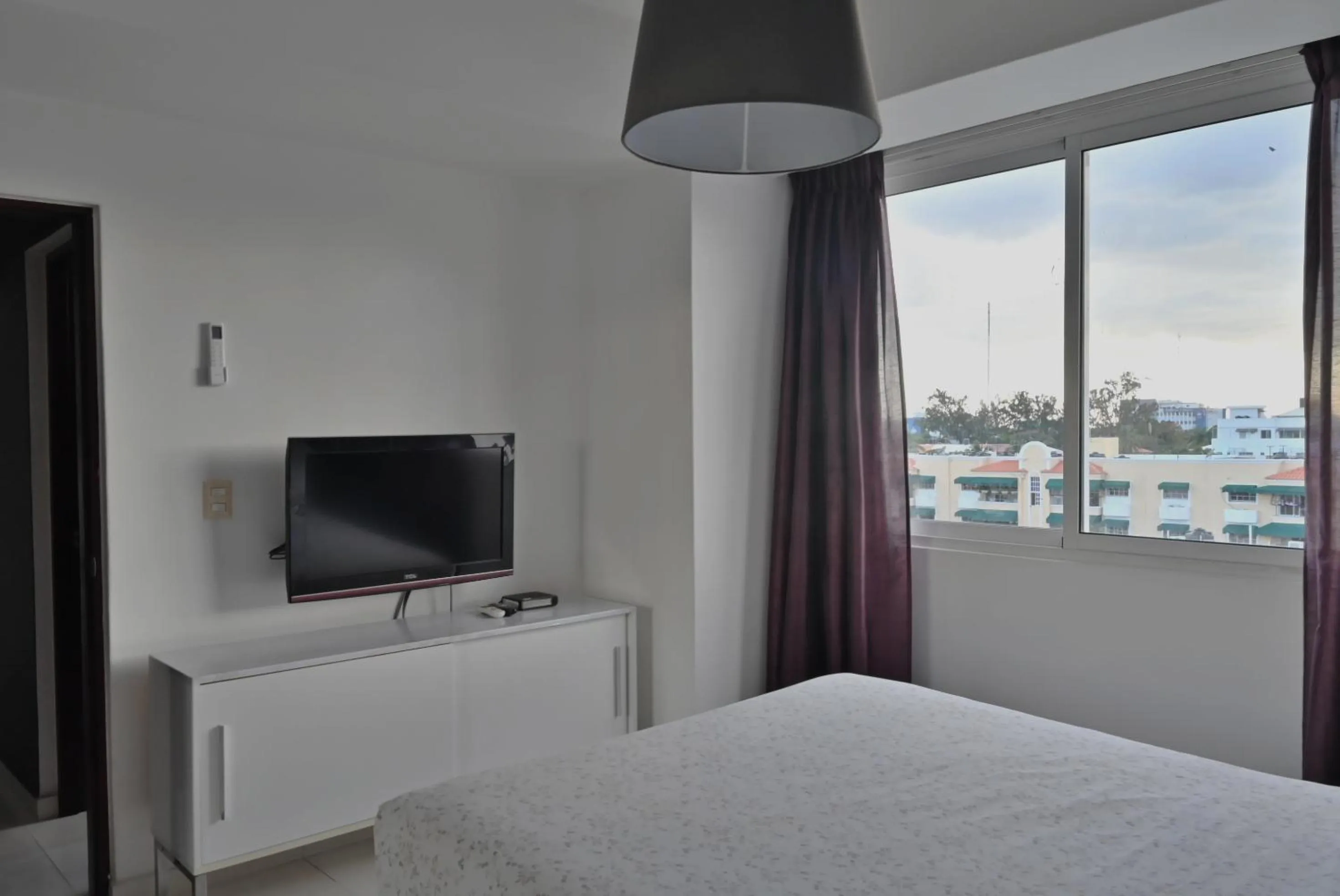 Bed in Lincoln Suite