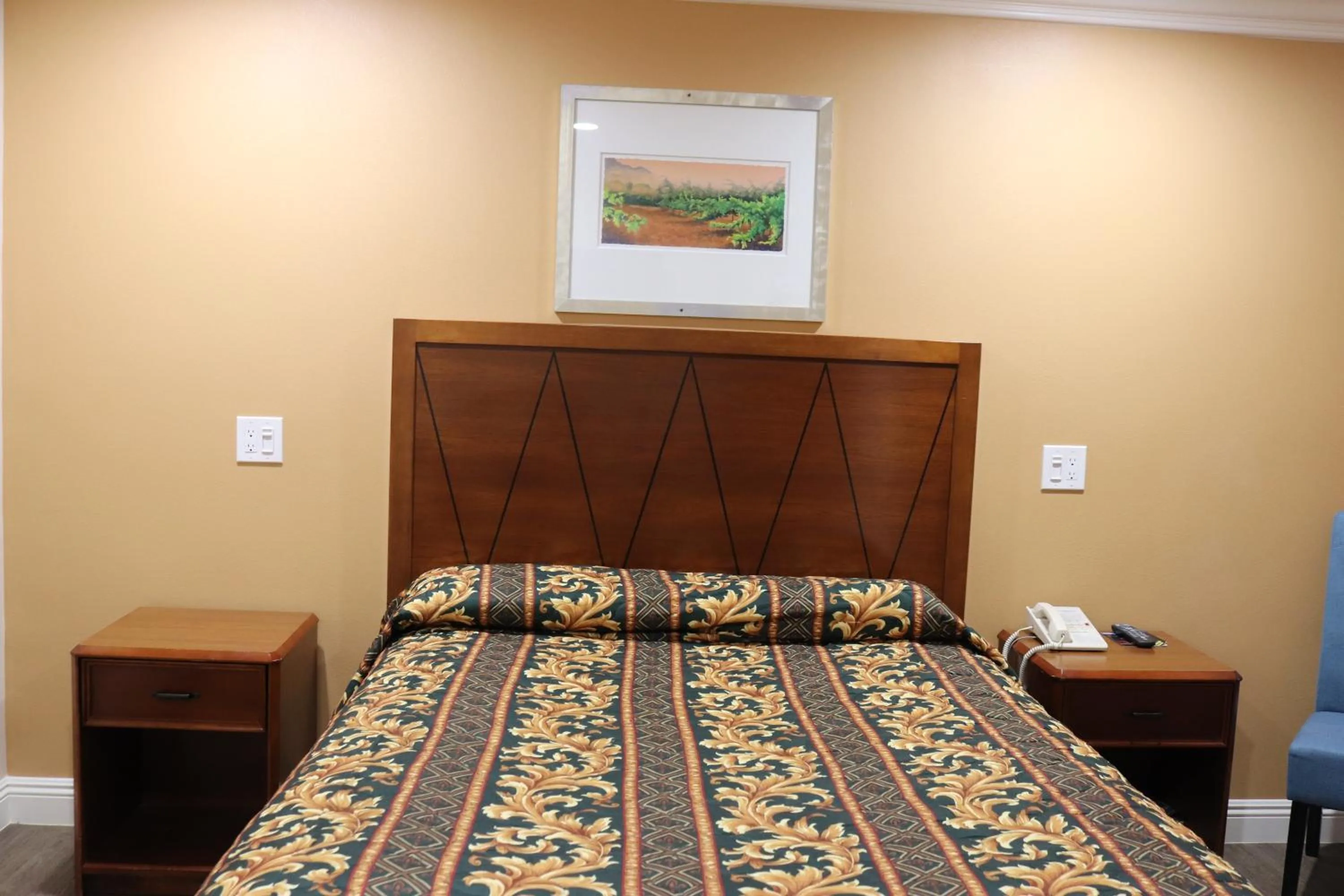 Bed in Fullerton Lodge