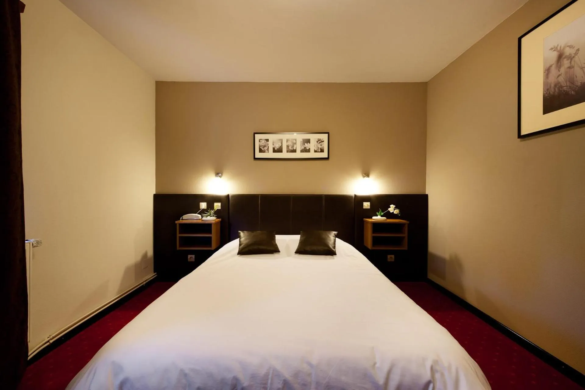 Bed in Hôtel Le Verger De Bischwiller