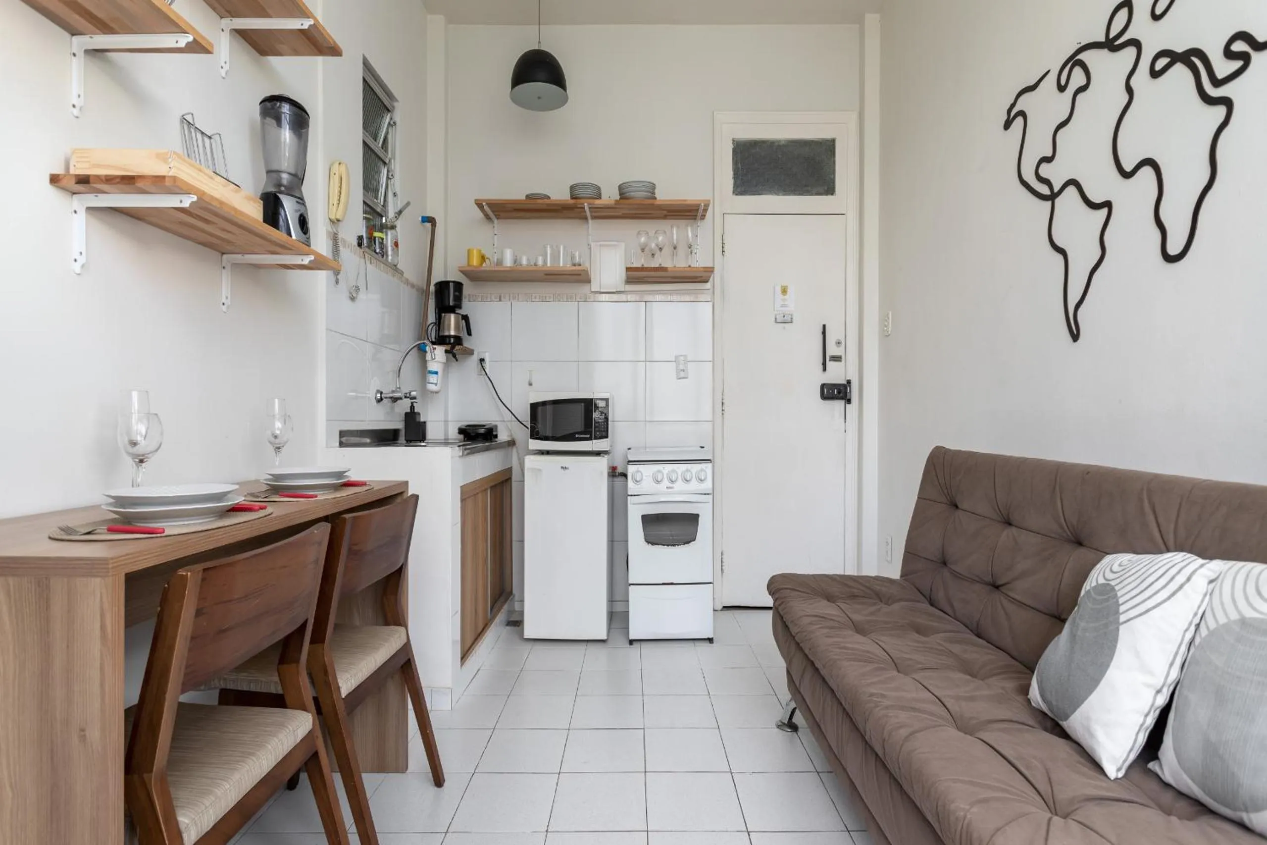 Communal lounge/ TV room in Conforto em Ipanema - 2 quadras da praia - VP604 Z1