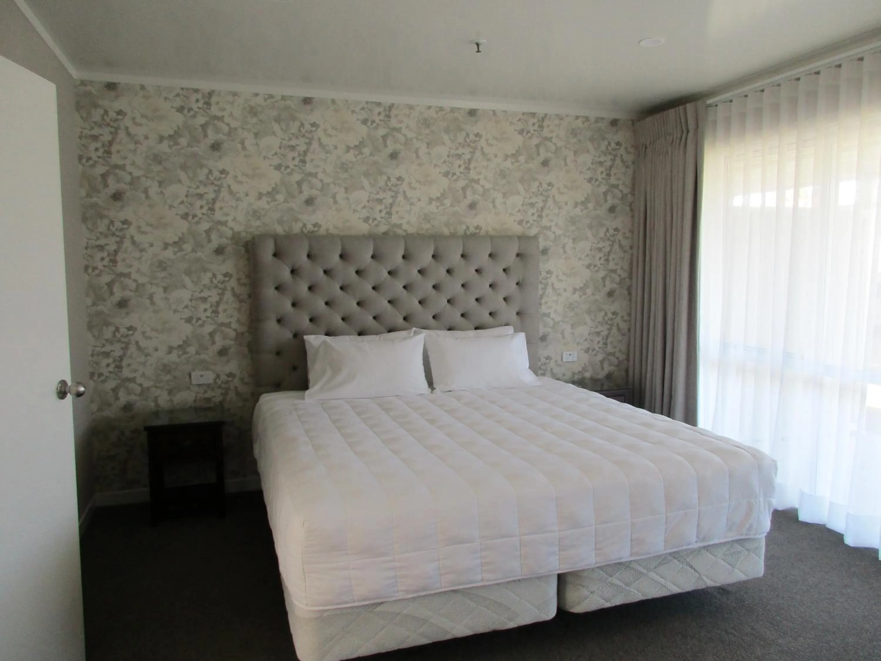 Self-Contained Motel Unit - 2 in Valmai House & Motel Cambridge