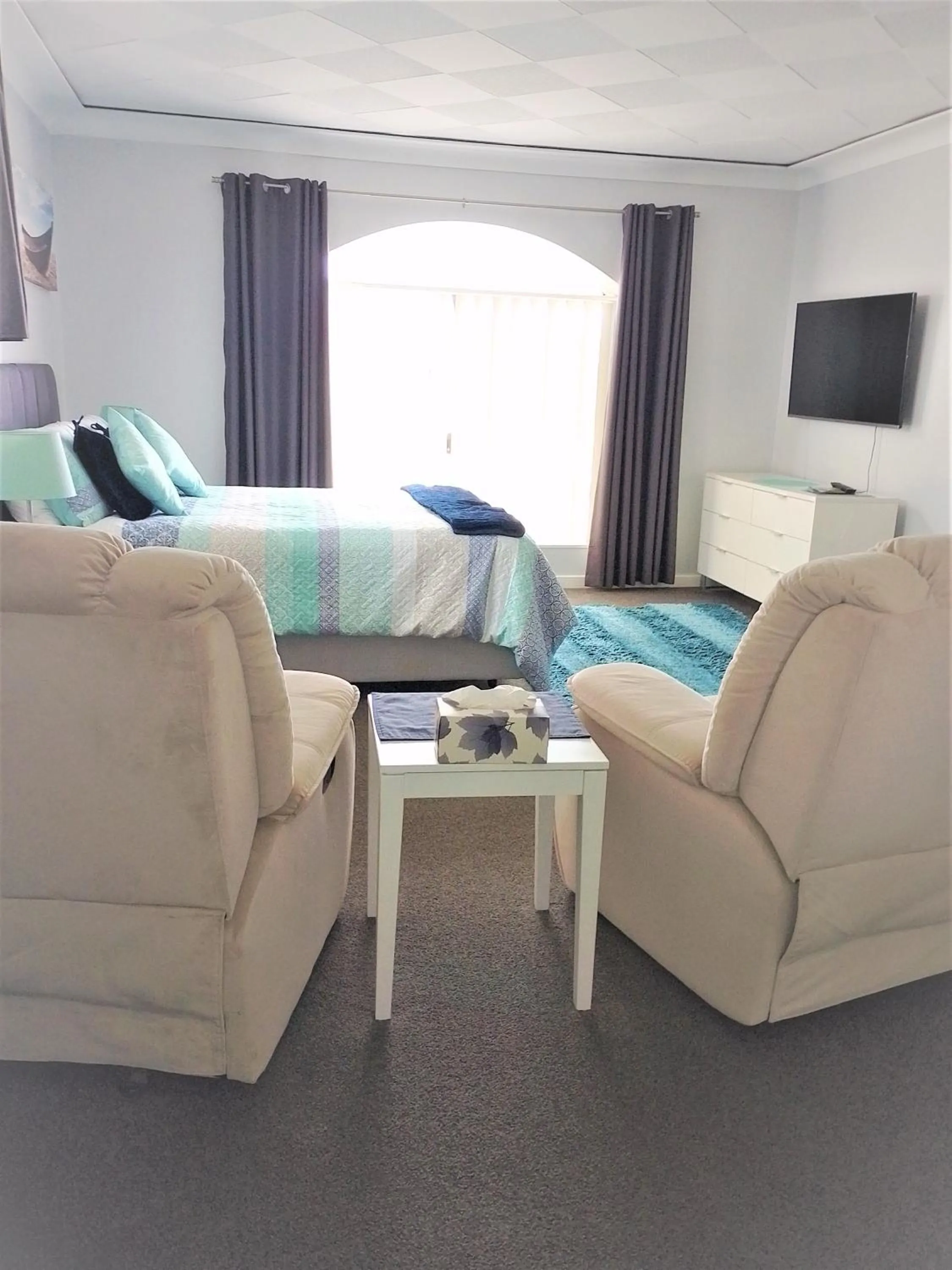 Superior Queen Room in Palm Beach Guest House