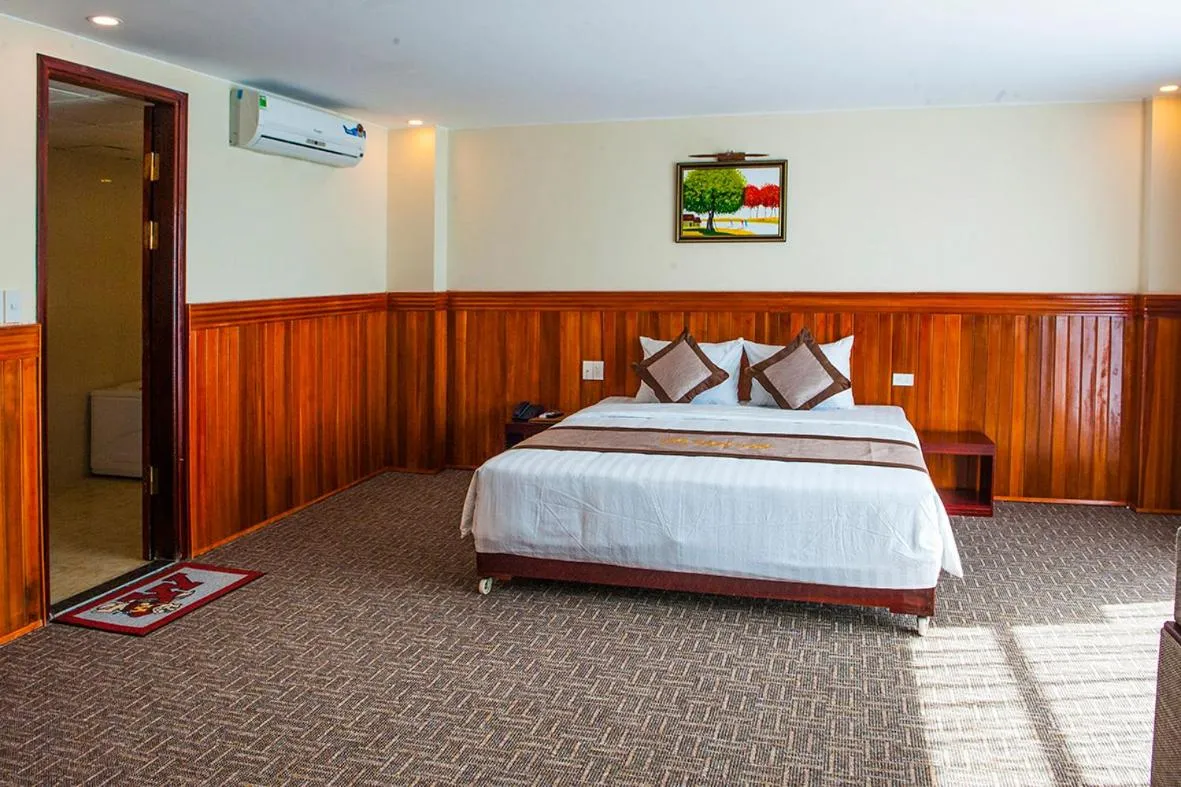 Bed in Vinh Plaza Hotel