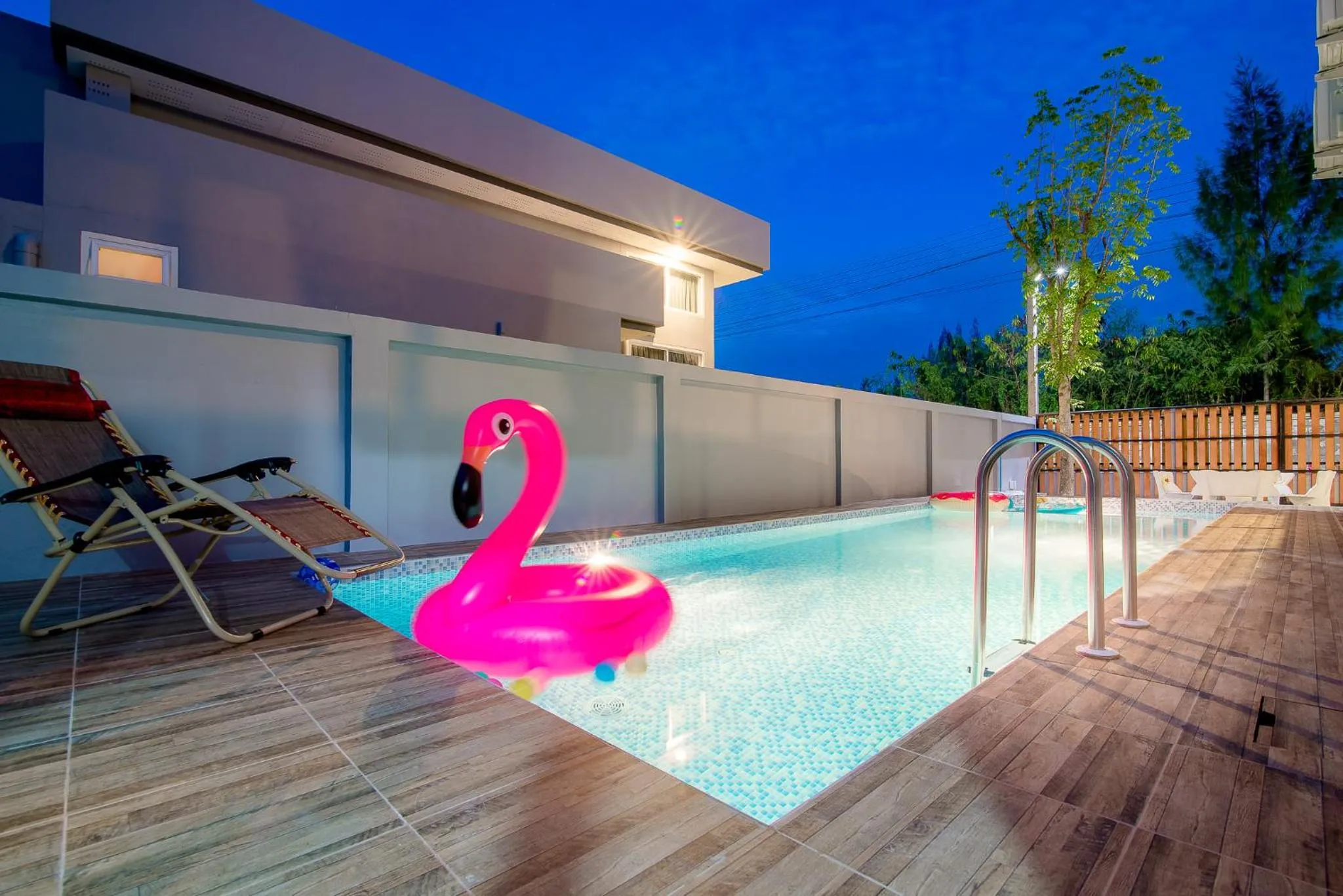 Swimming Pool in Mondara Vacation Home