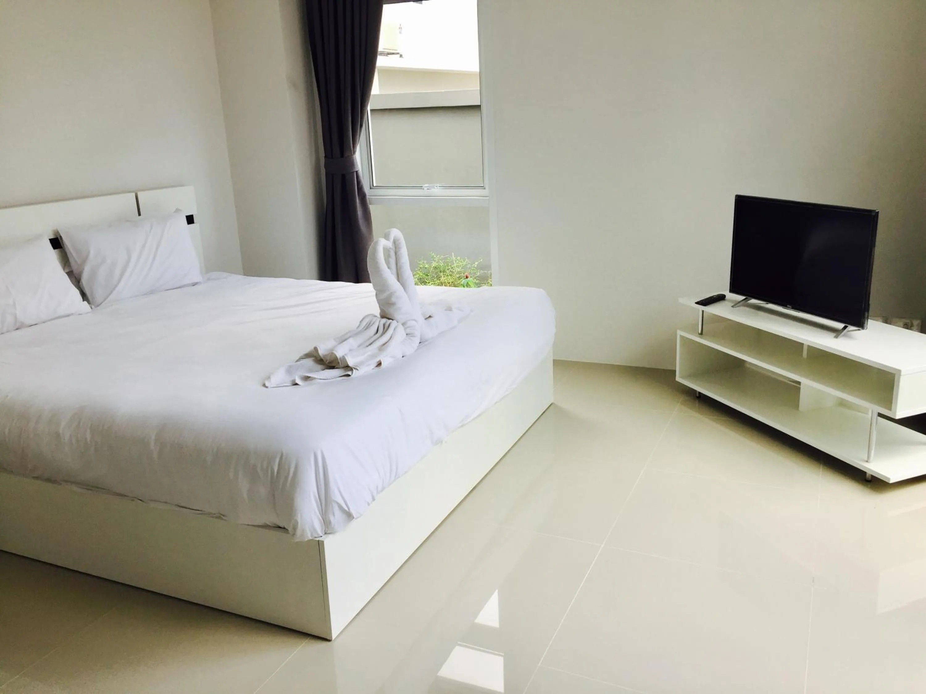 Bed, Room Photo in Mondara Vacation Home