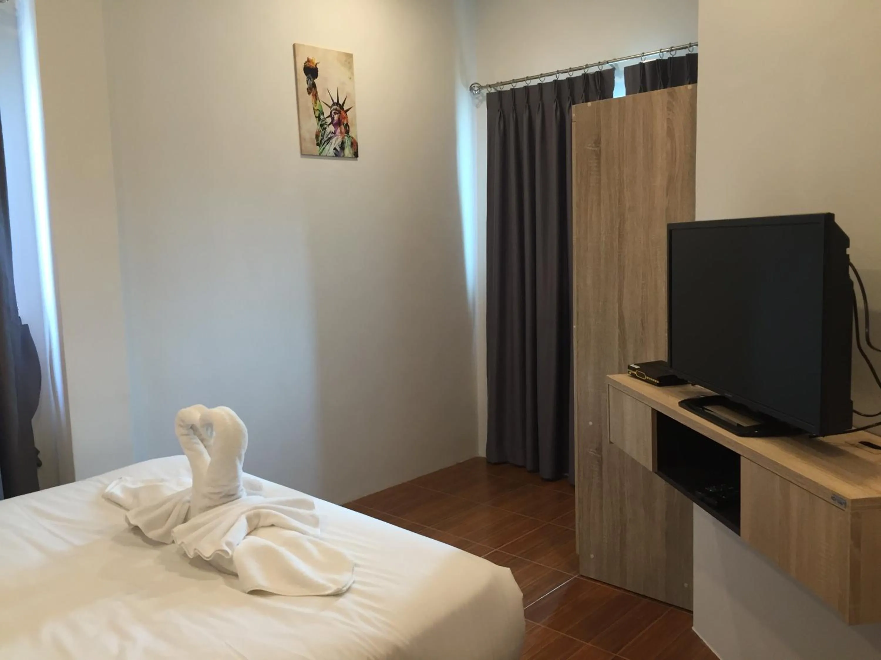 TV and multimedia, TV/Entertainment Center in Mondara Vacation Home