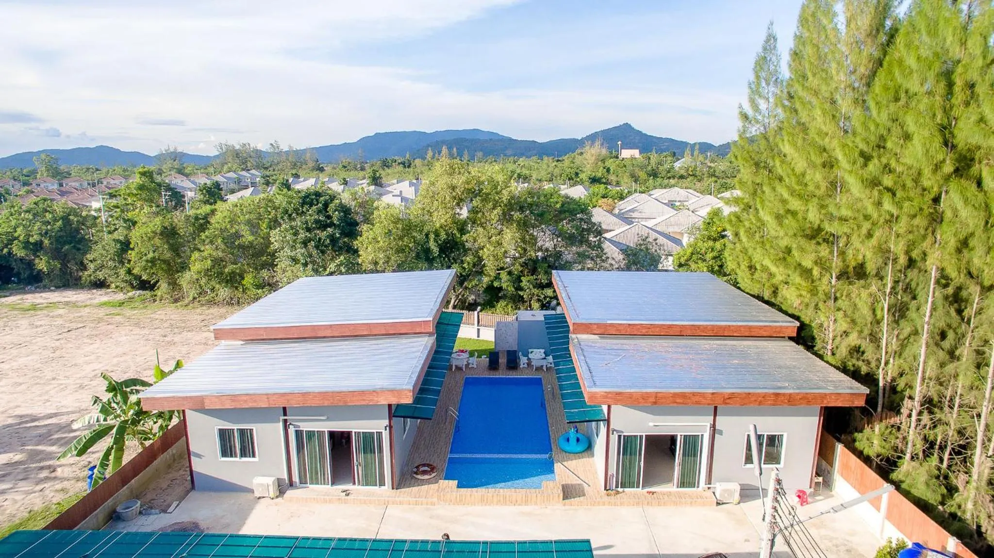 Bird's-eye View in Mondara Vacation Home