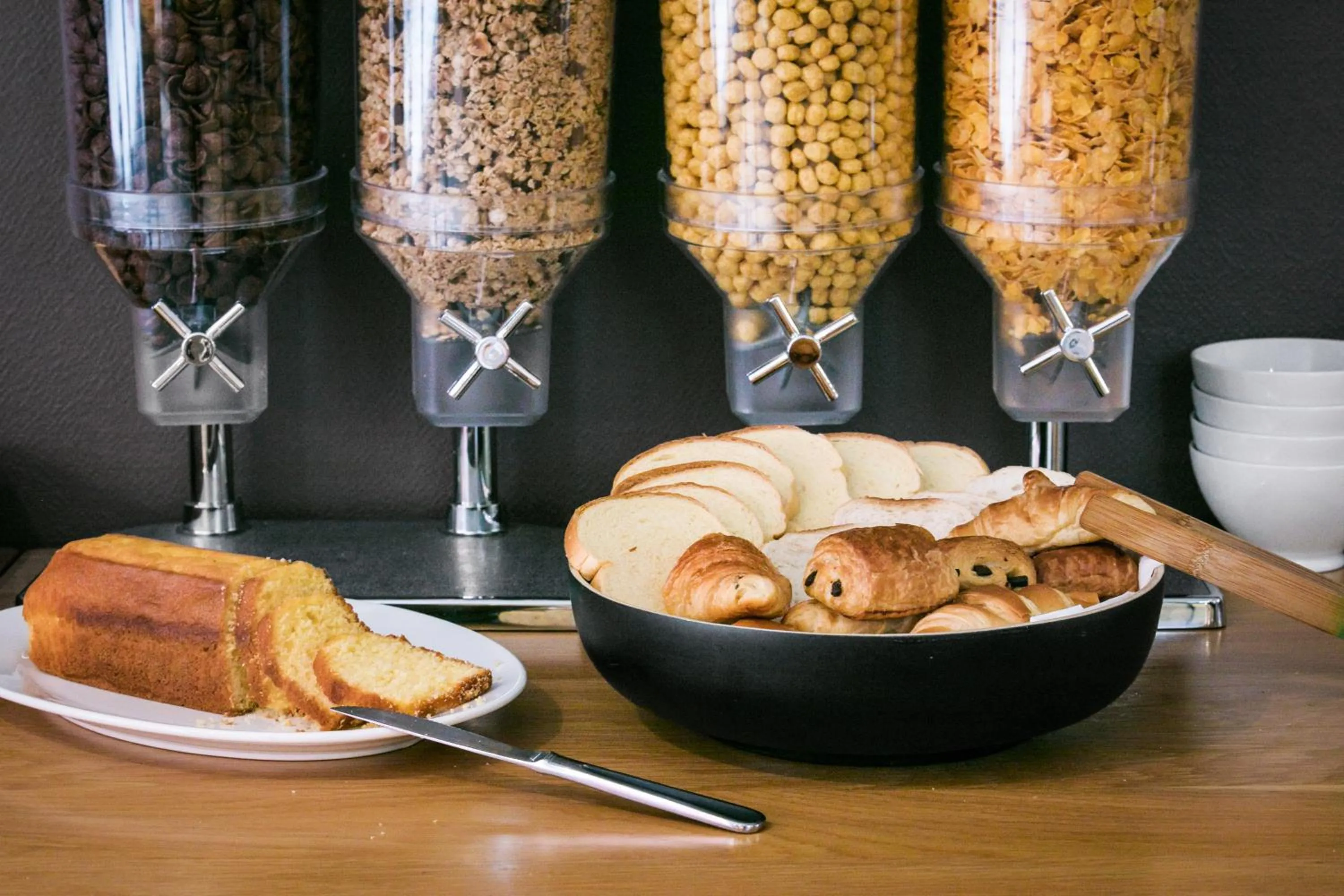 Continental breakfast in Comfort Aparthotel Lourdes Lorda