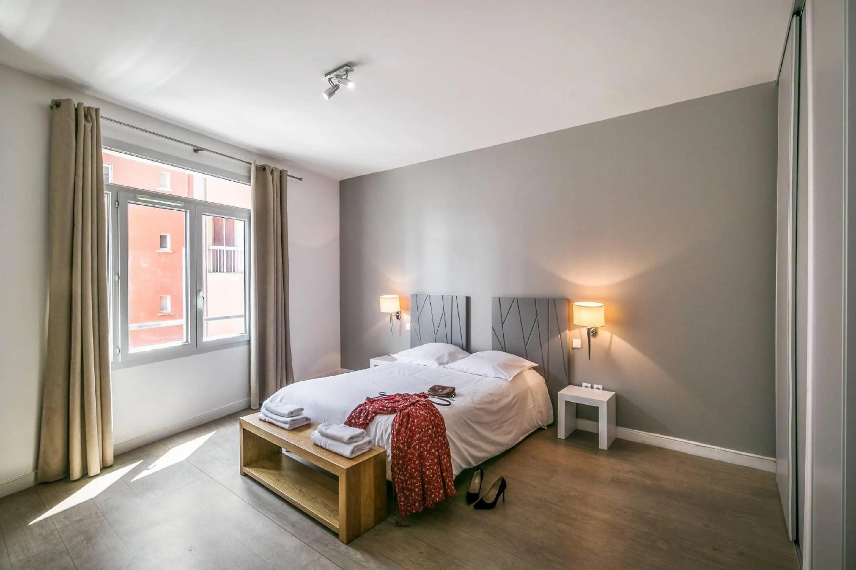 Bedroom, Bed in Comfort Aparthotel Lourdes Lorda