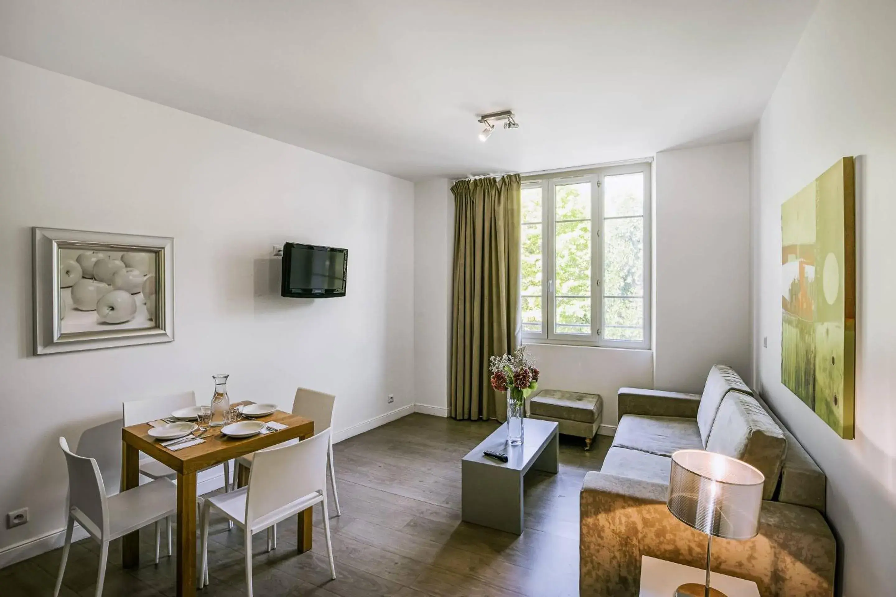 Comfort Aparthotel Lourdes Lorda Comfort Aparthotel Lourdes Lorda