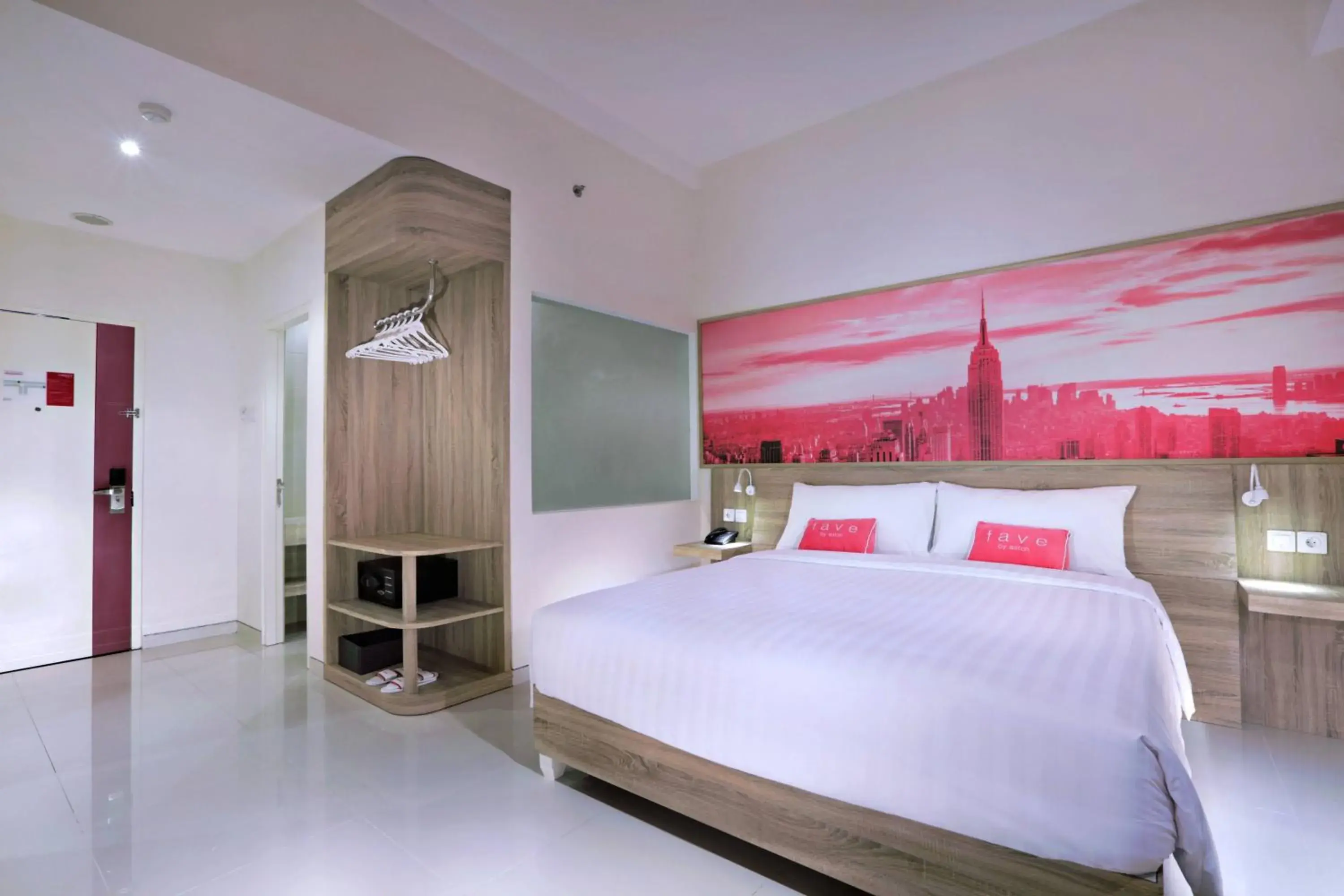 Photo of the whole room, Bed in fave plus hotel Banjarbaru Photo of the whole room, Bed in fave plus hotel Banjarbaru
