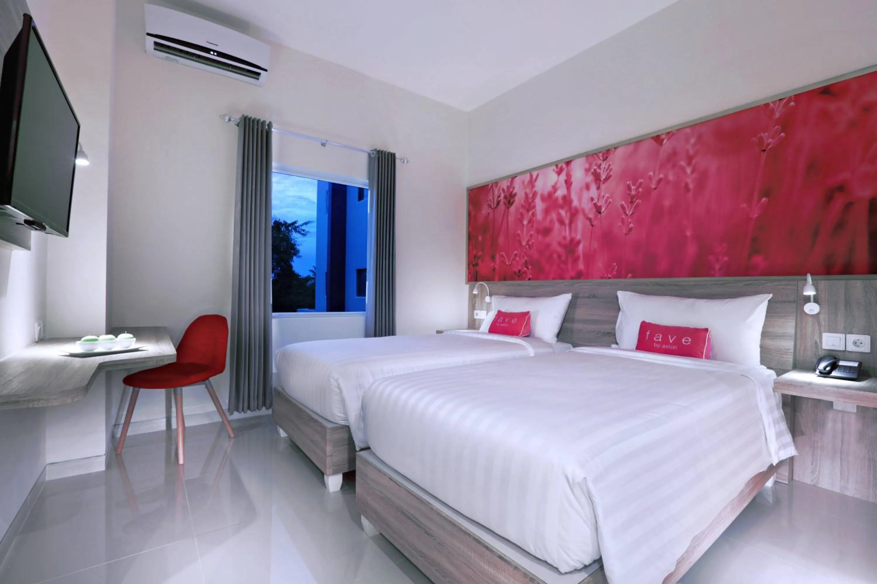 Photo of the whole room, Bed in fave plus hotel Banjarbaru