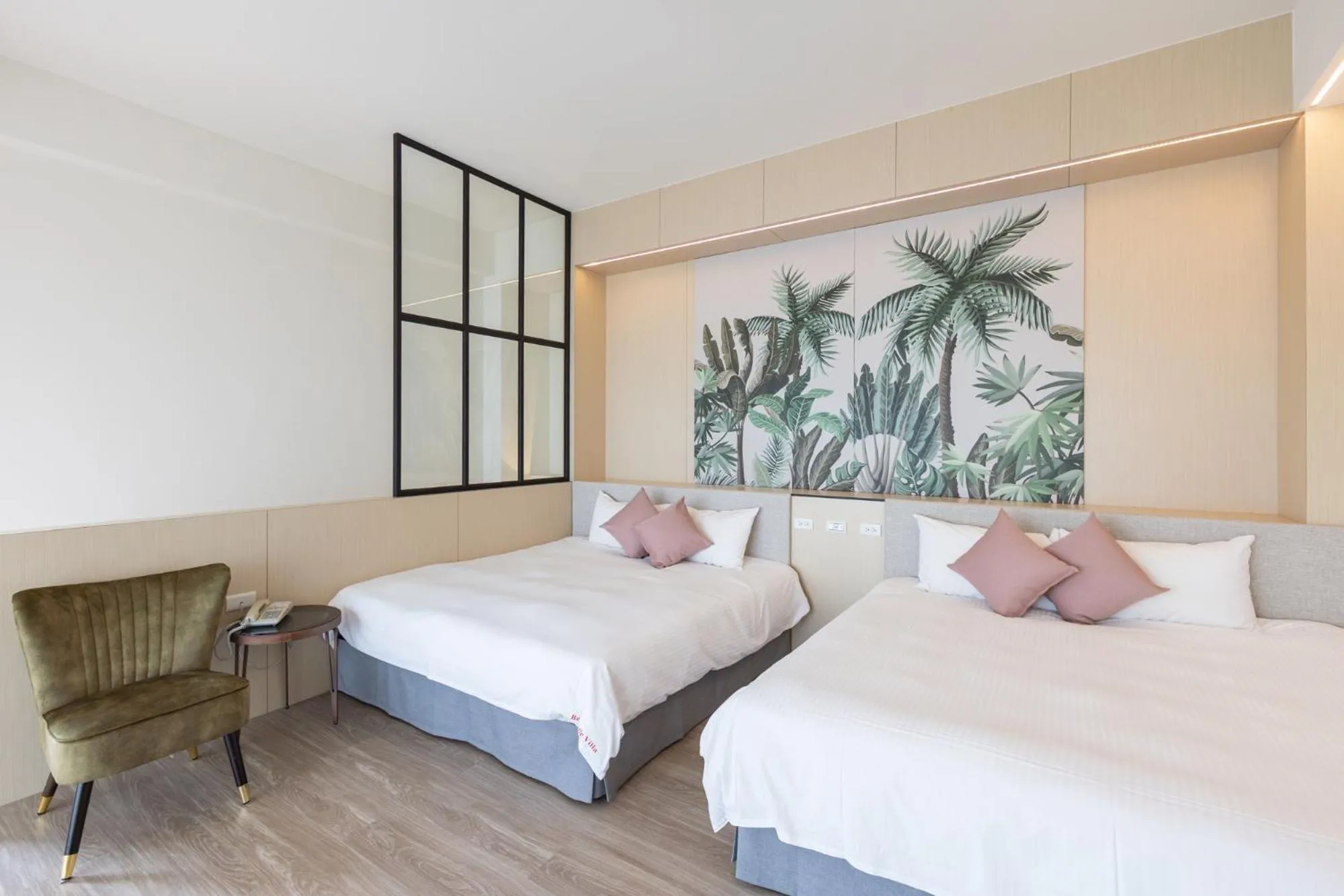 Property building, Bed in Beachcastle & Sea View Villa