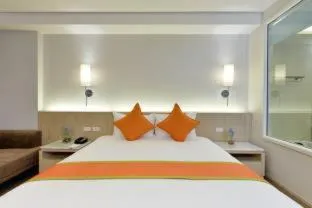 Bed in Hisea Huahin Hotel