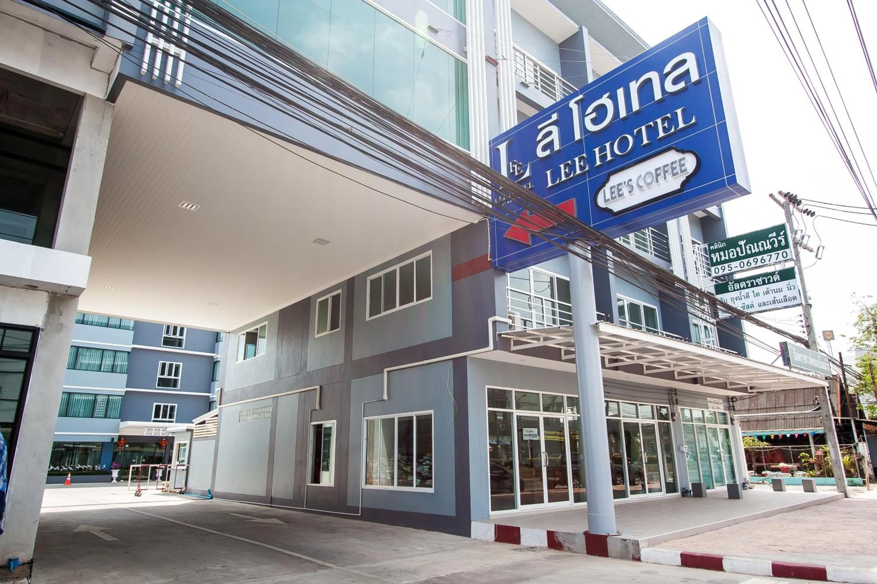 Property building in Lee Hotel