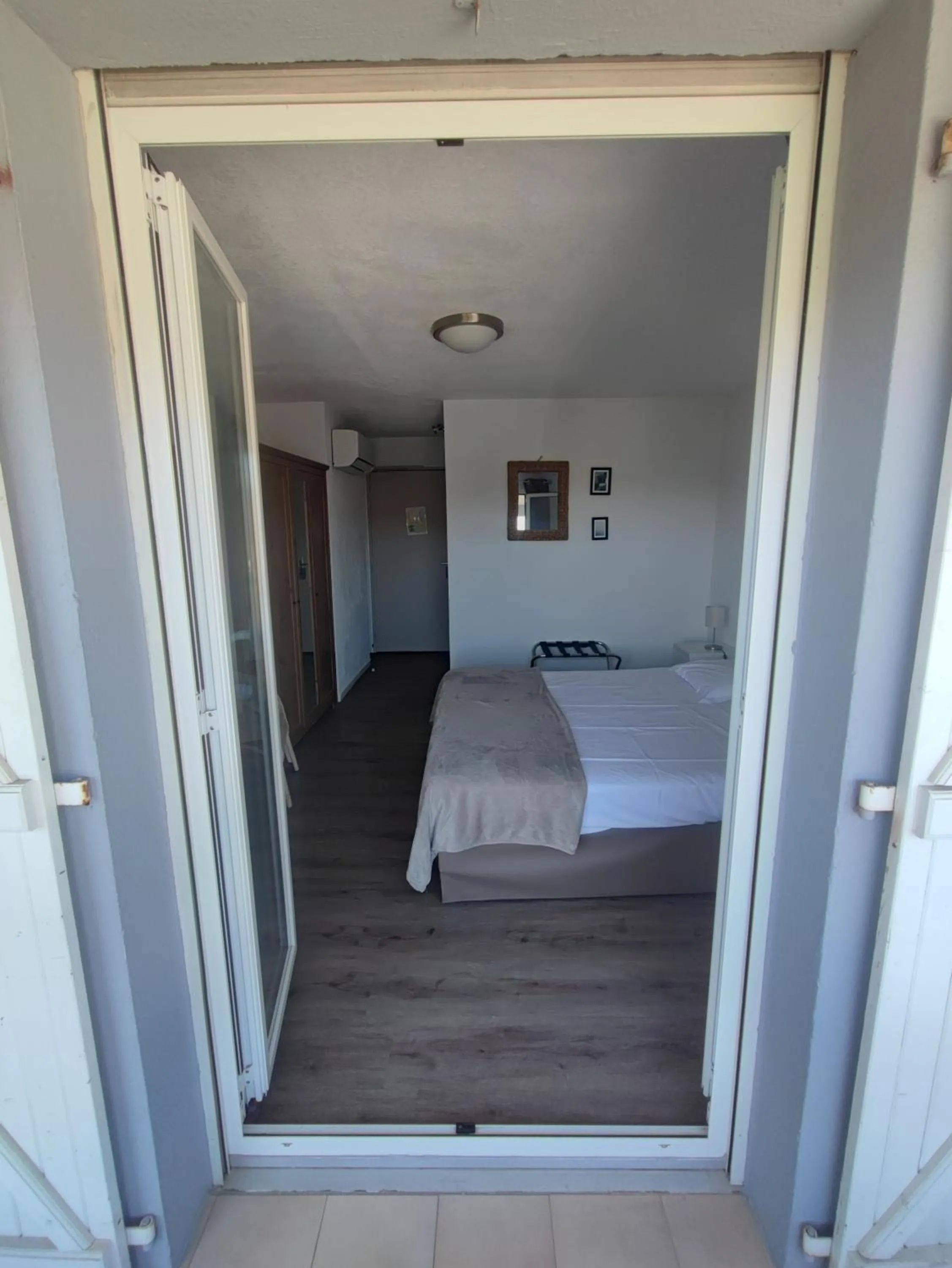 Bedroom in L'Aiglon Bylitis