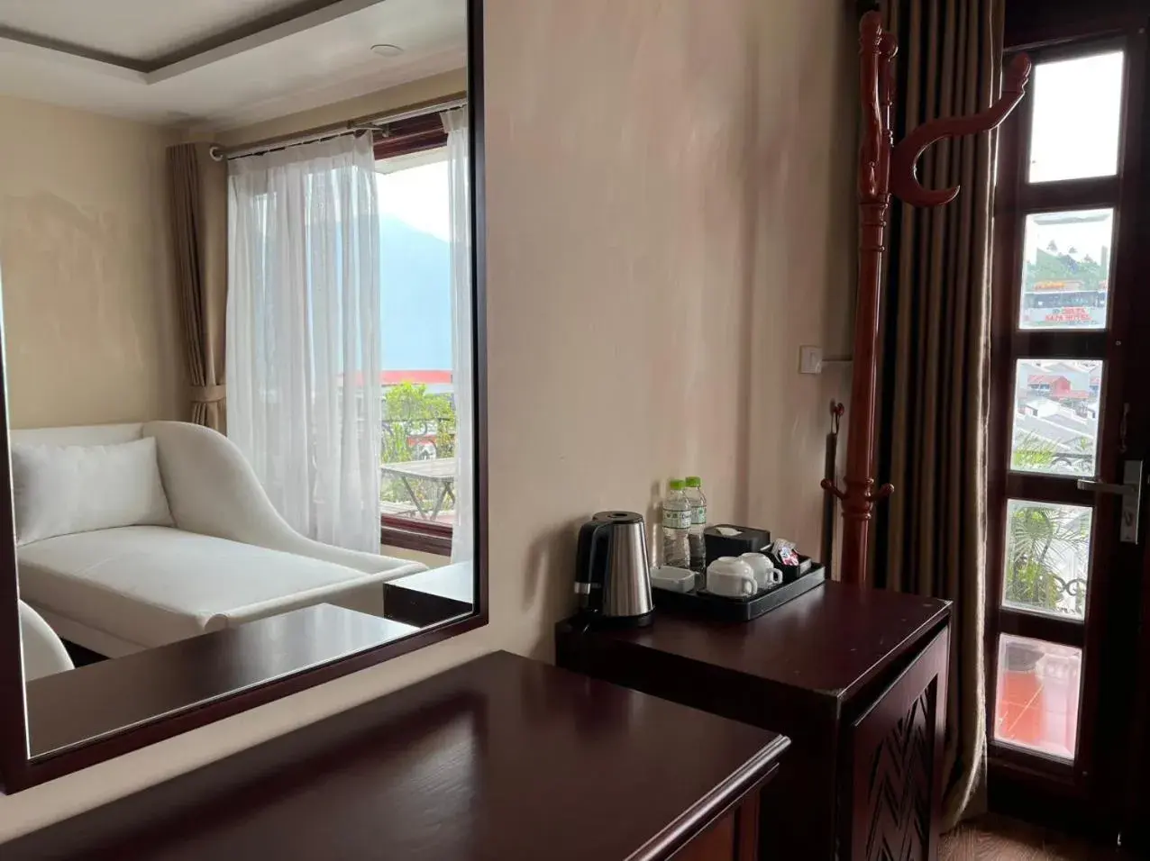 Coffee/tea facilities, Bed in Sapa Centre Hotel Coffee/tea facilities, Bed in Sapa Centre Hotel