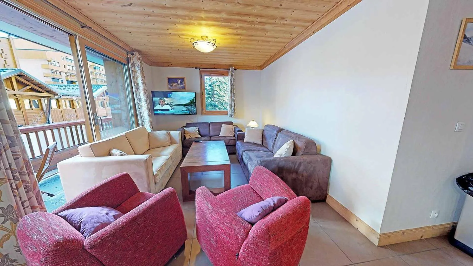 Seating area in Le Sabot de Vénus