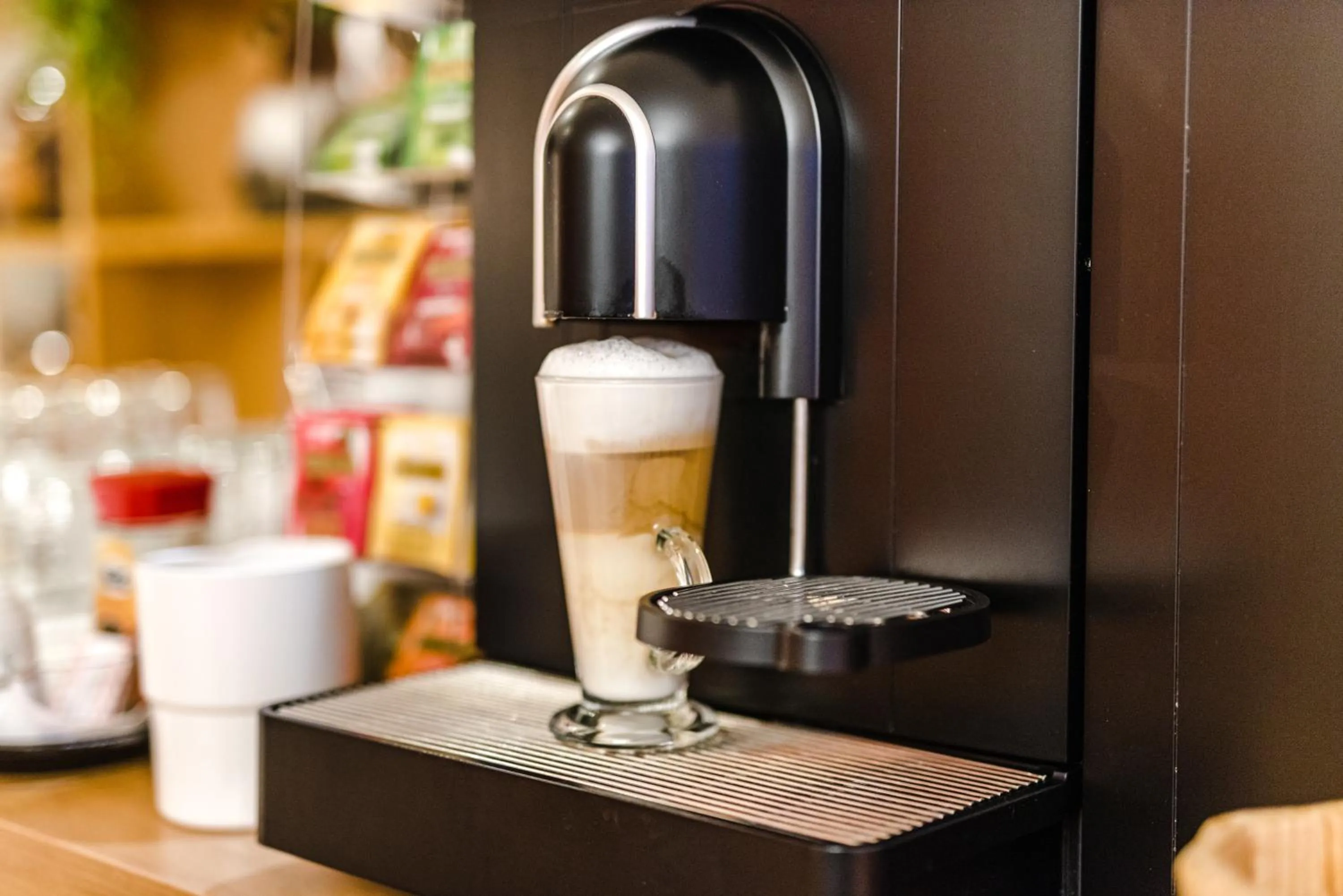 Coffee/tea facilities in Aktiv Hotel & Spa Hannigalp