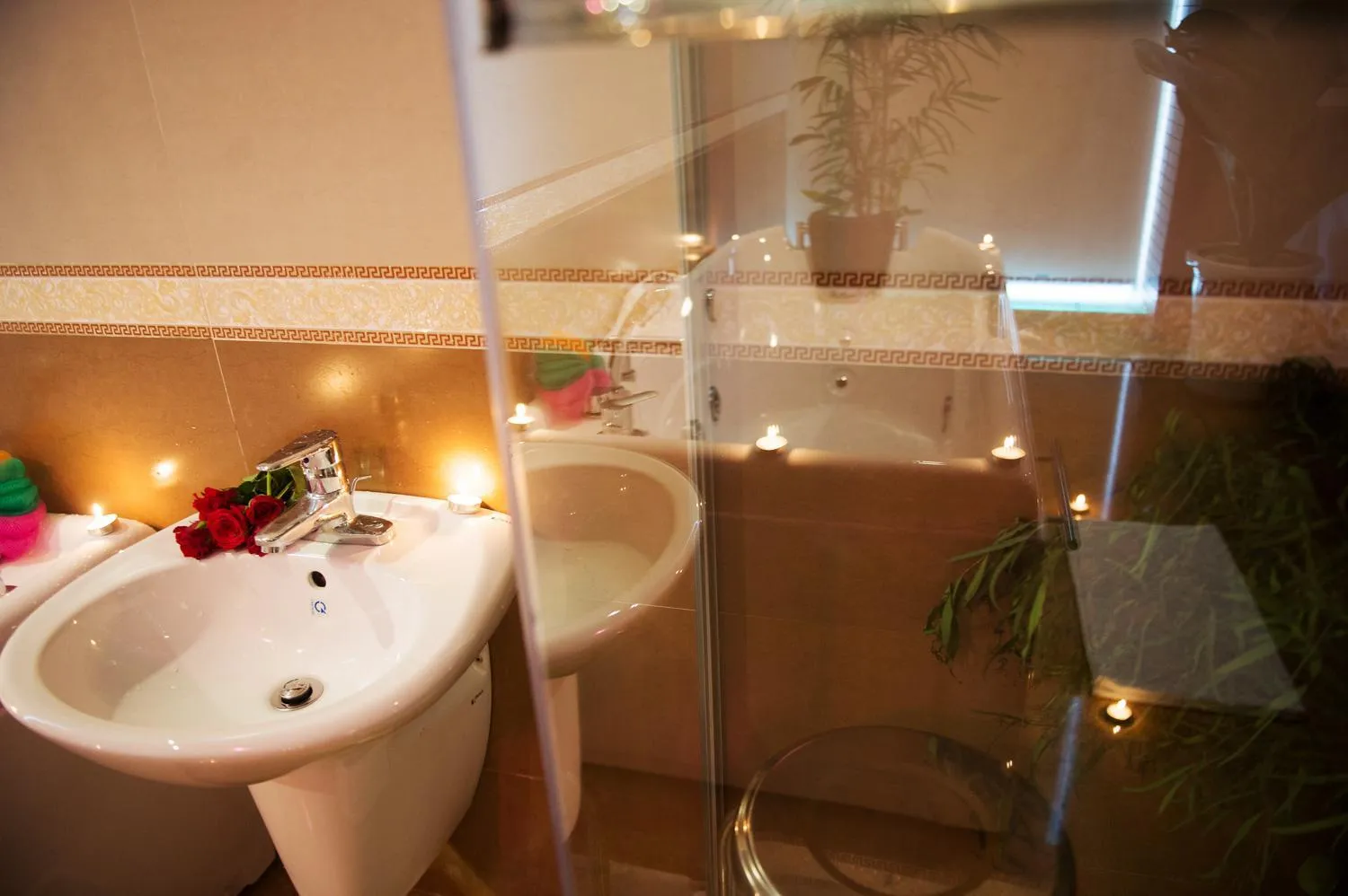 Shower in Lam Giang Hotel