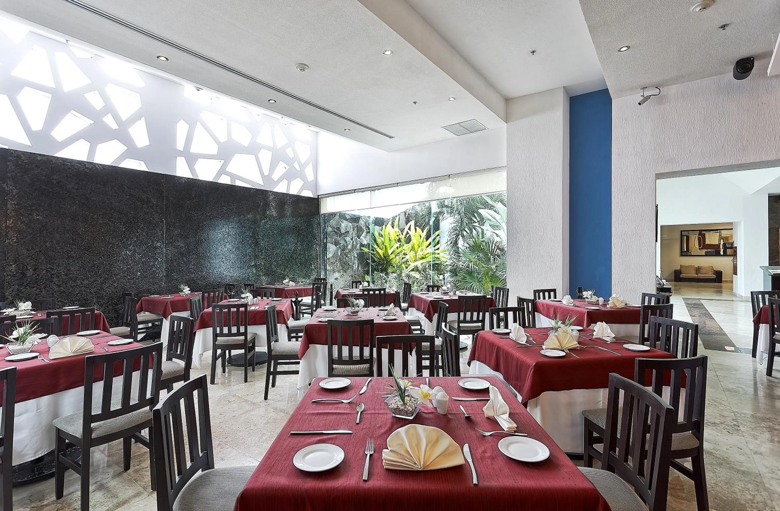 Restaurant/places to eat in Holiday Inn Campeche by IHG