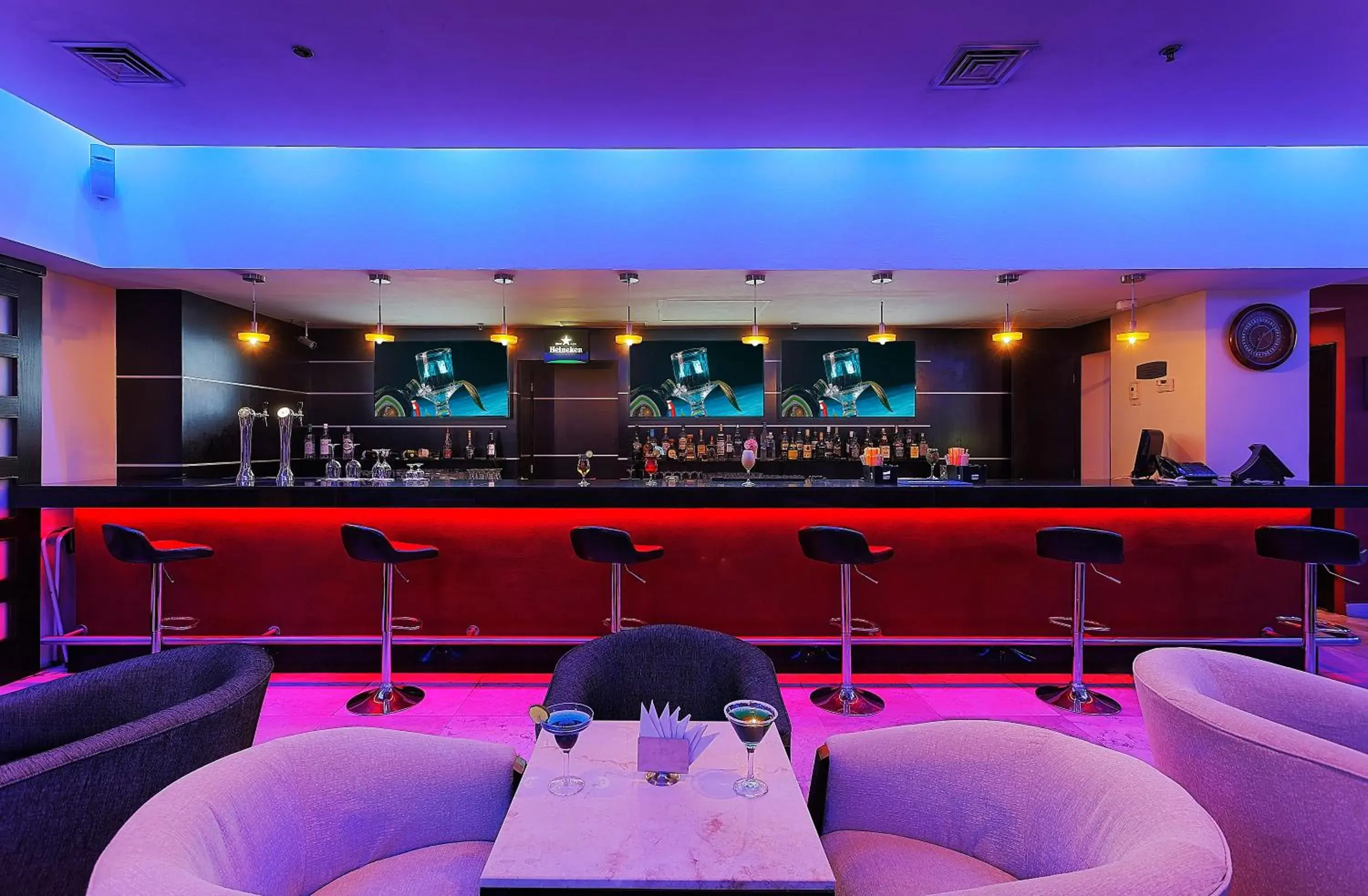 Lounge or bar in Holiday Inn Campeche by IHG Lounge or bar in Holiday Inn Campeche by IHG