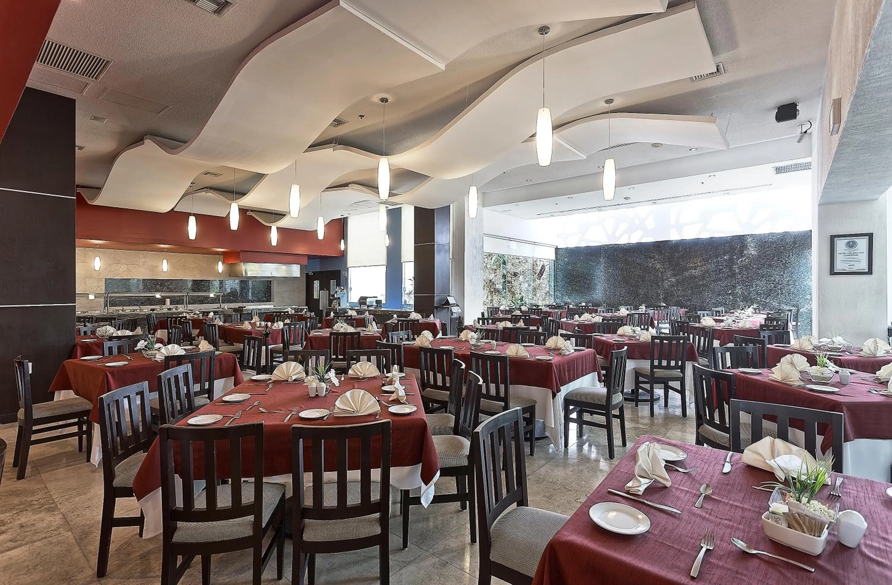 Restaurant/places to eat in Holiday Inn Campeche by IHG