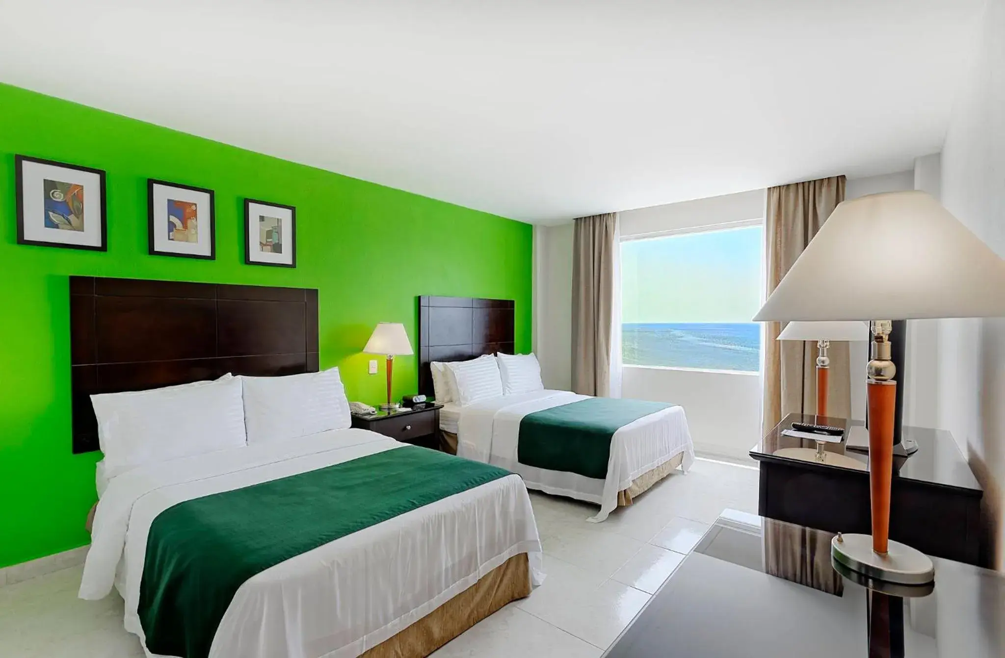 Bed in Holiday Inn Campeche by IHG Bed in Holiday Inn Campeche by IHG