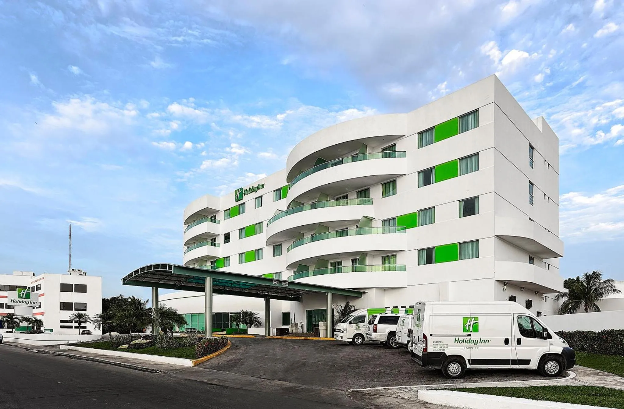 Property building in Holiday Inn Campeche by IHG