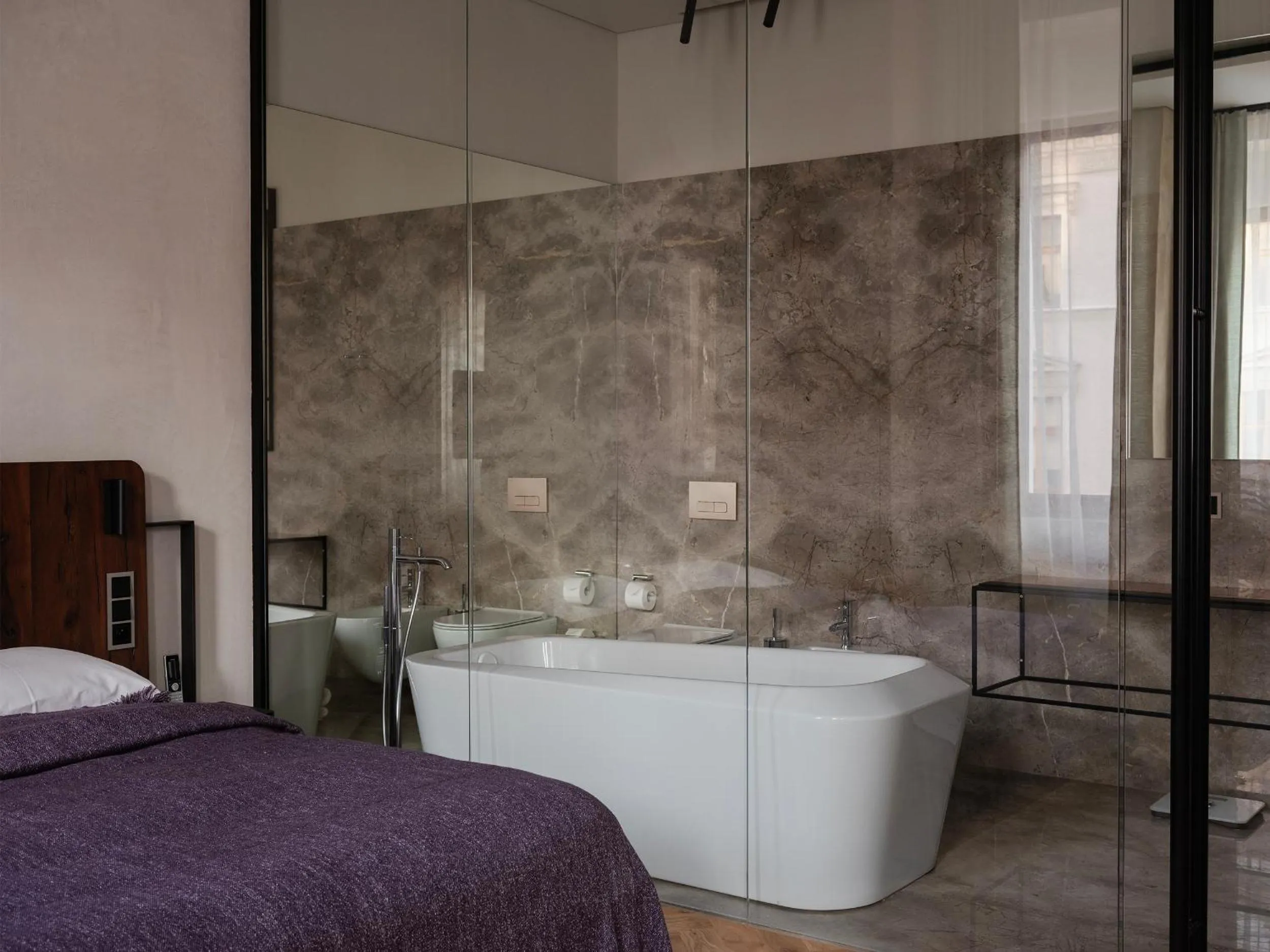 Bedroom, Bed in Grand Hotel