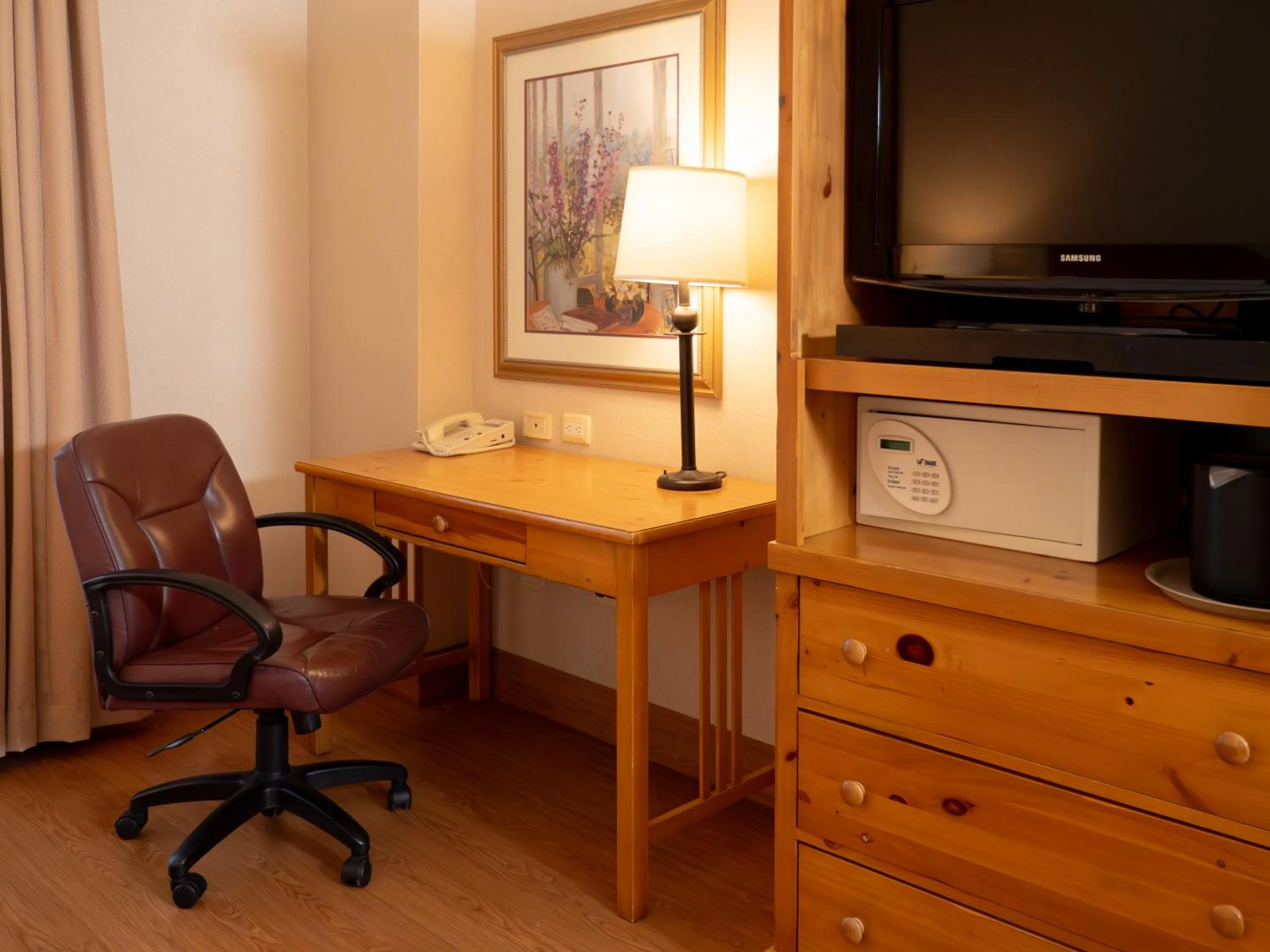 Seating area in Holiday Inn Express Guanajuato by IHG