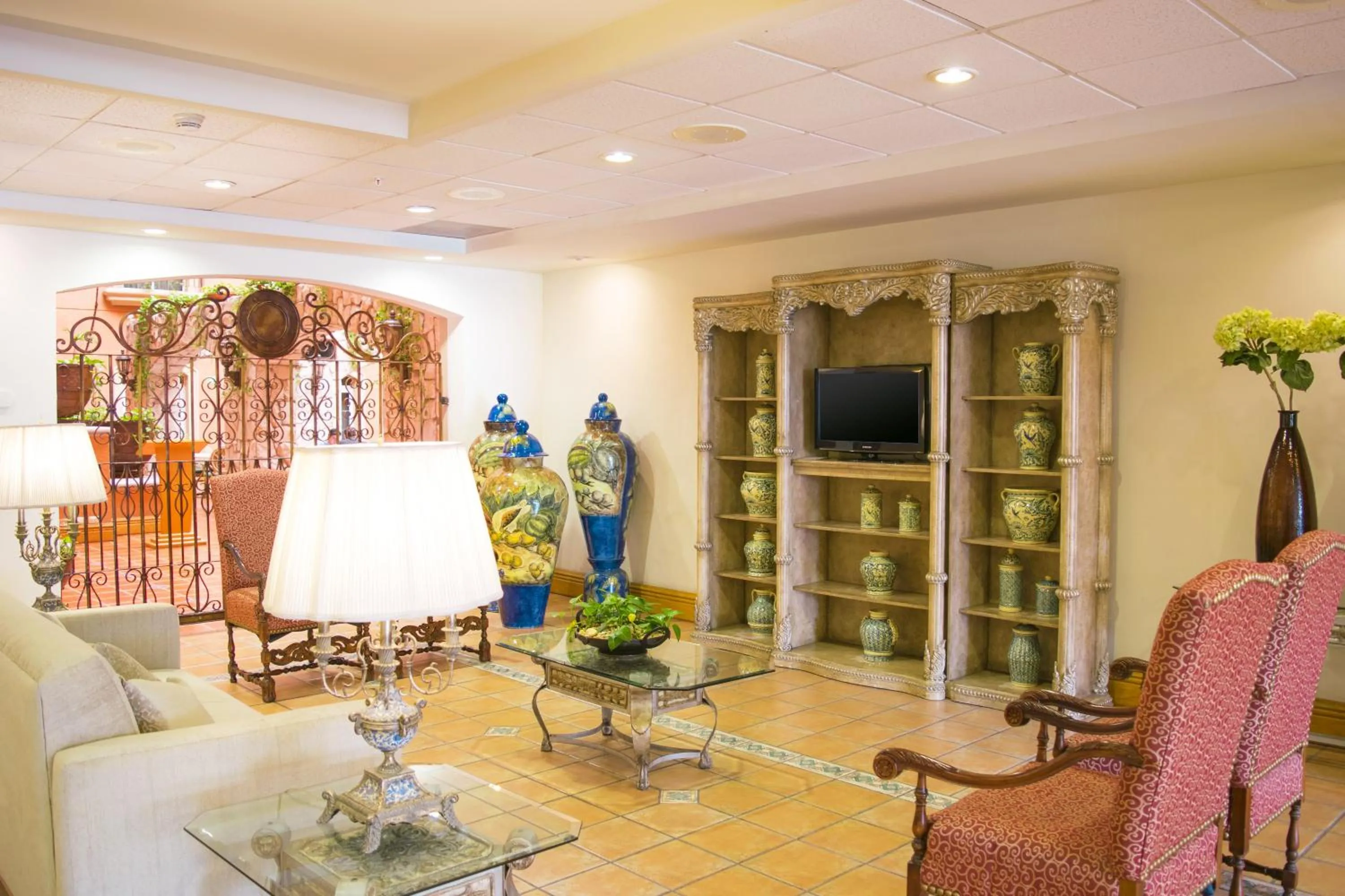 Property building in Holiday Inn Express Guanajuato by IHG