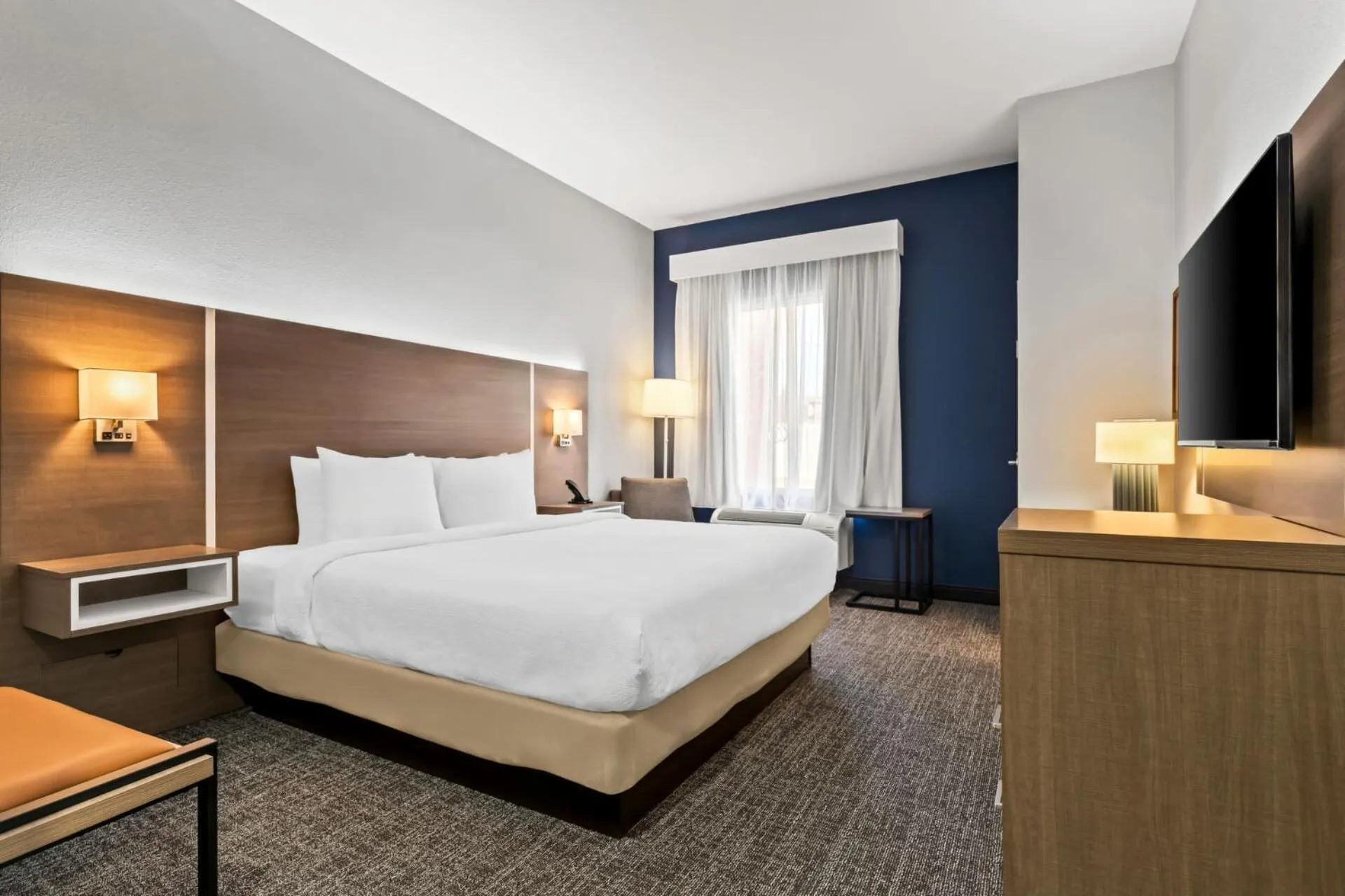 Bed in Spark by Hilton Catoosa Tulsa