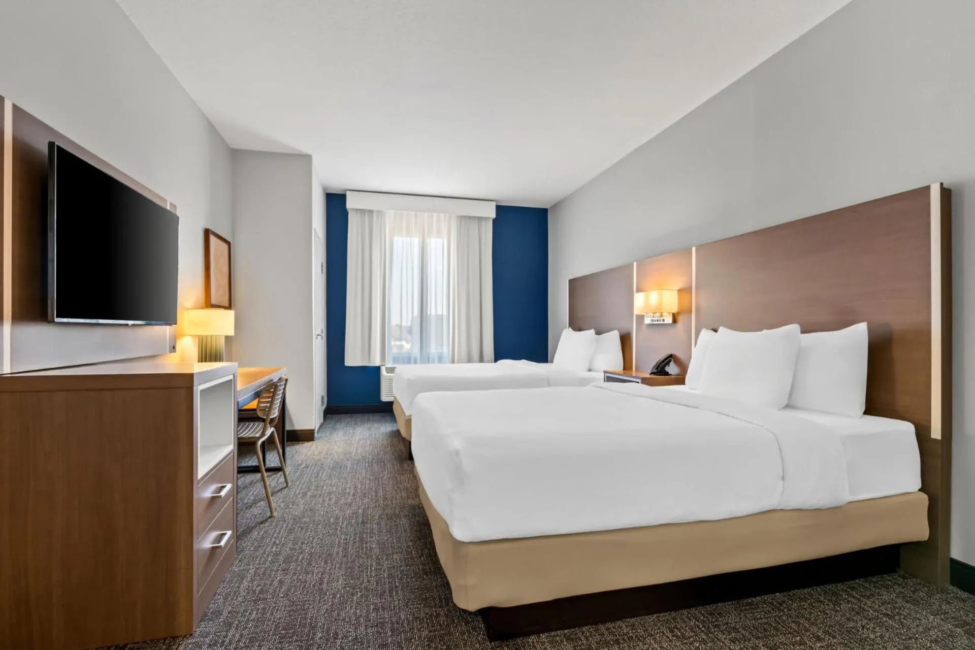 Bed in Spark by Hilton Catoosa Tulsa