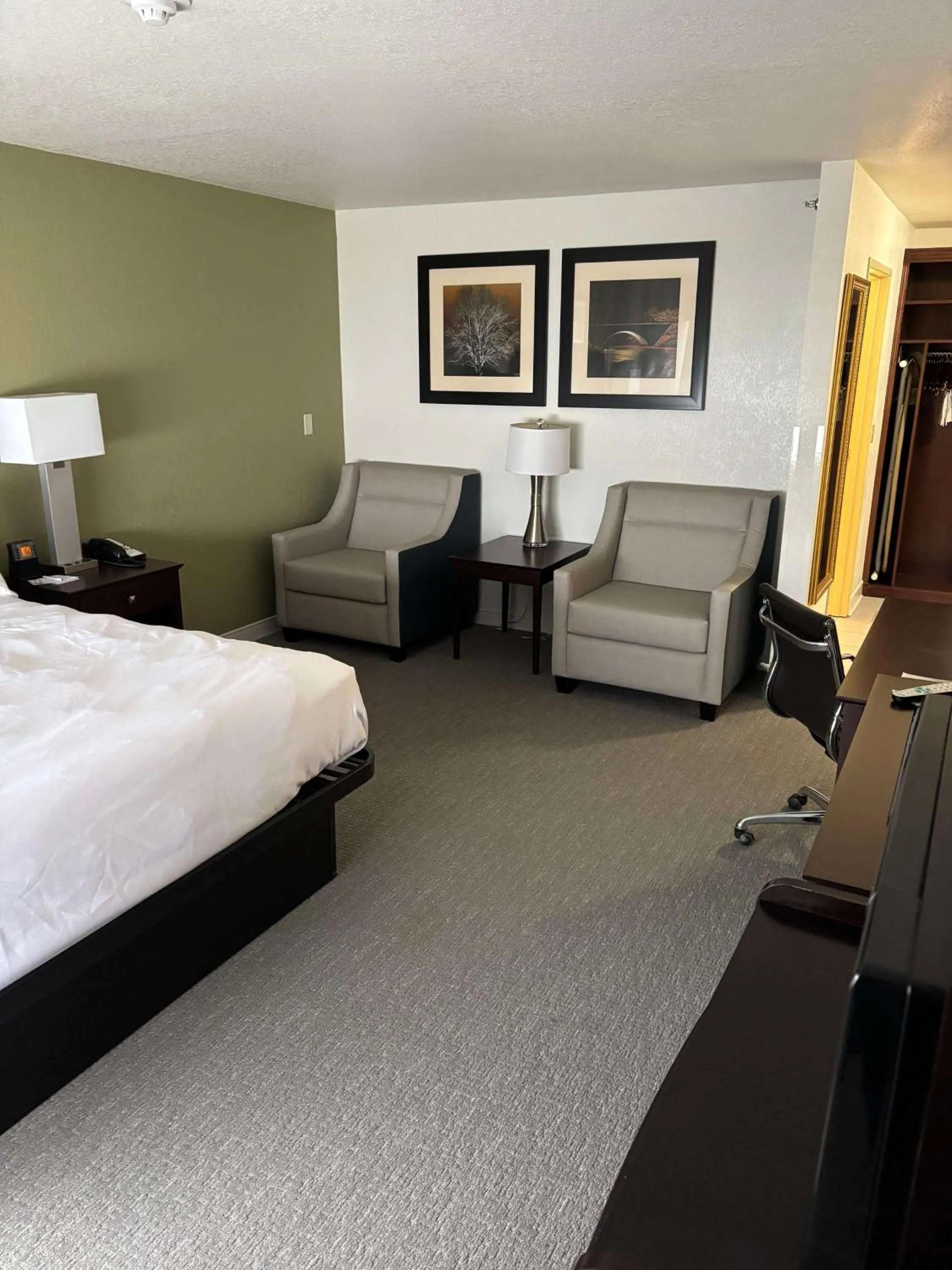 Photo of the whole room, Bed in Best Western Celina