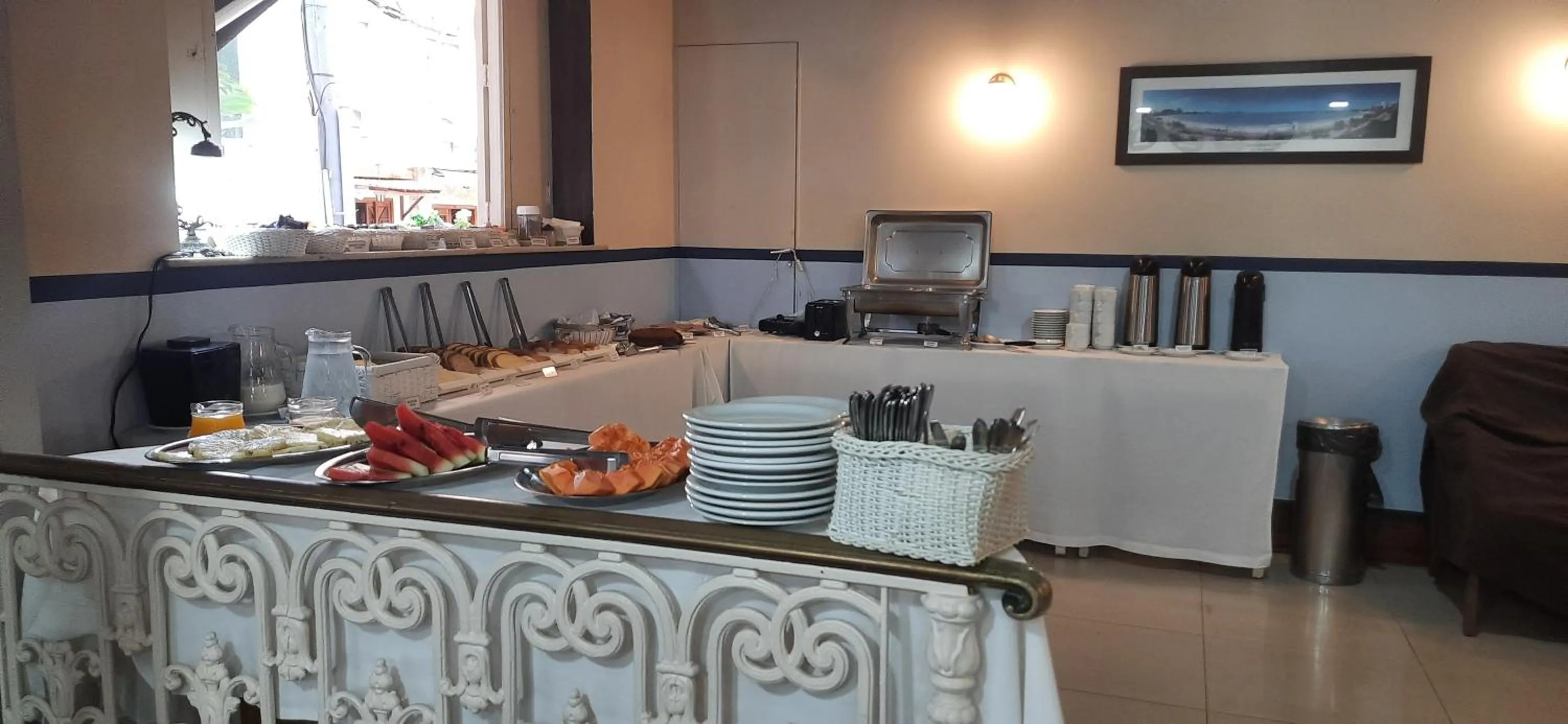 Breakfast in Hotel Angrense