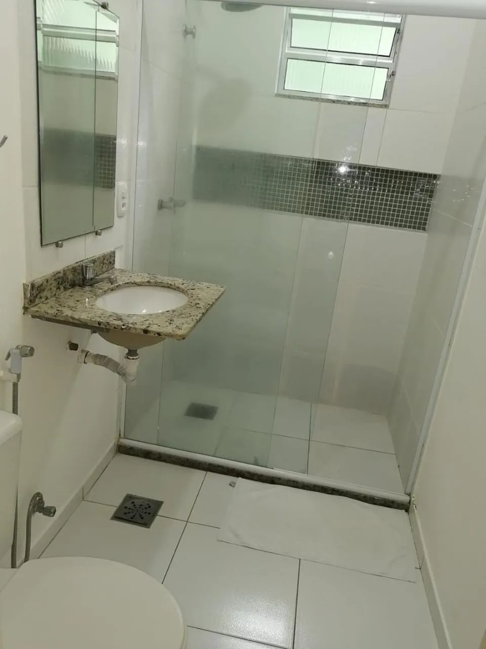 Bathroom in Copacabana Blue Hotel