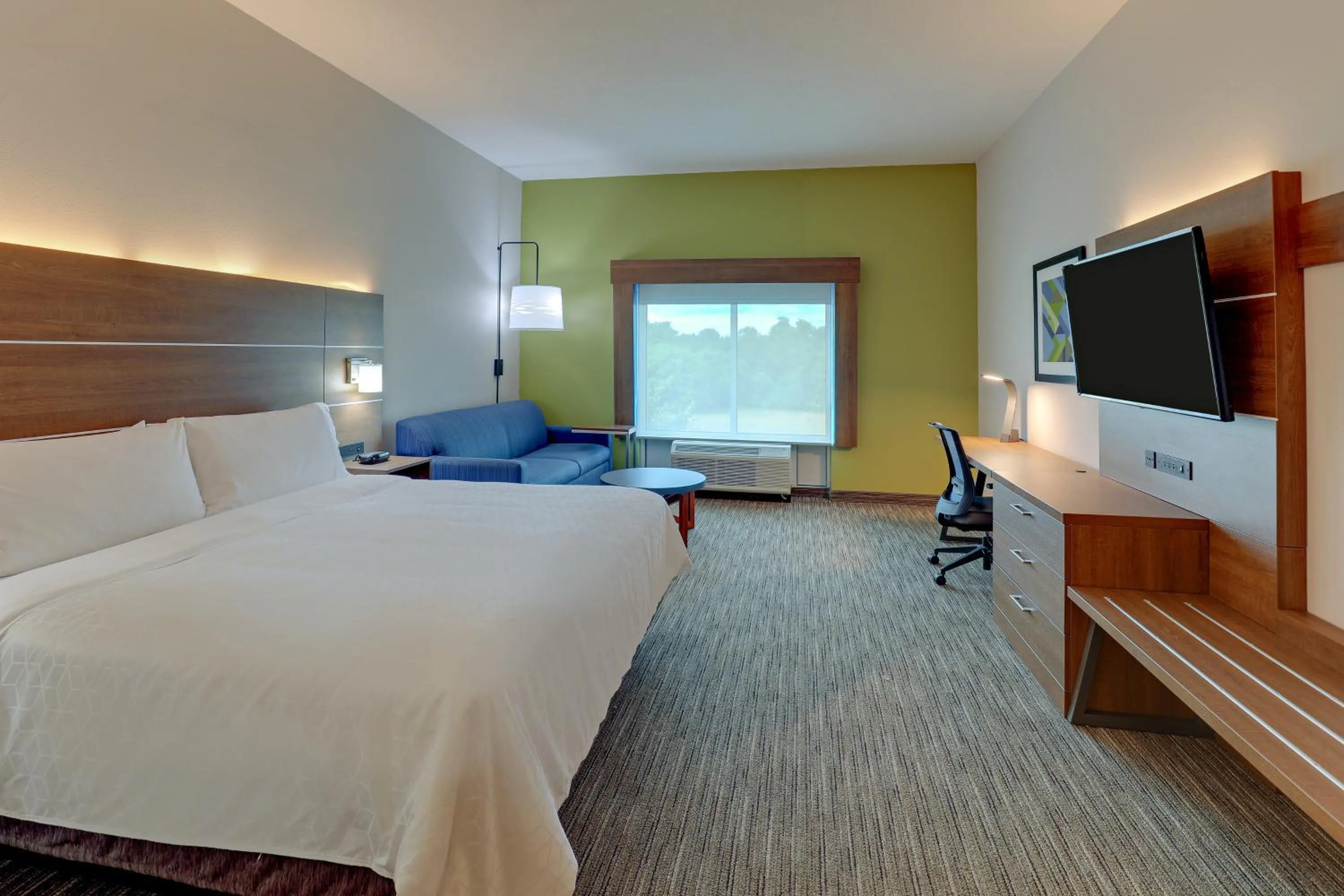 Photo of the whole room, Bed in Holiday Inn Express Campbellsville by IHG