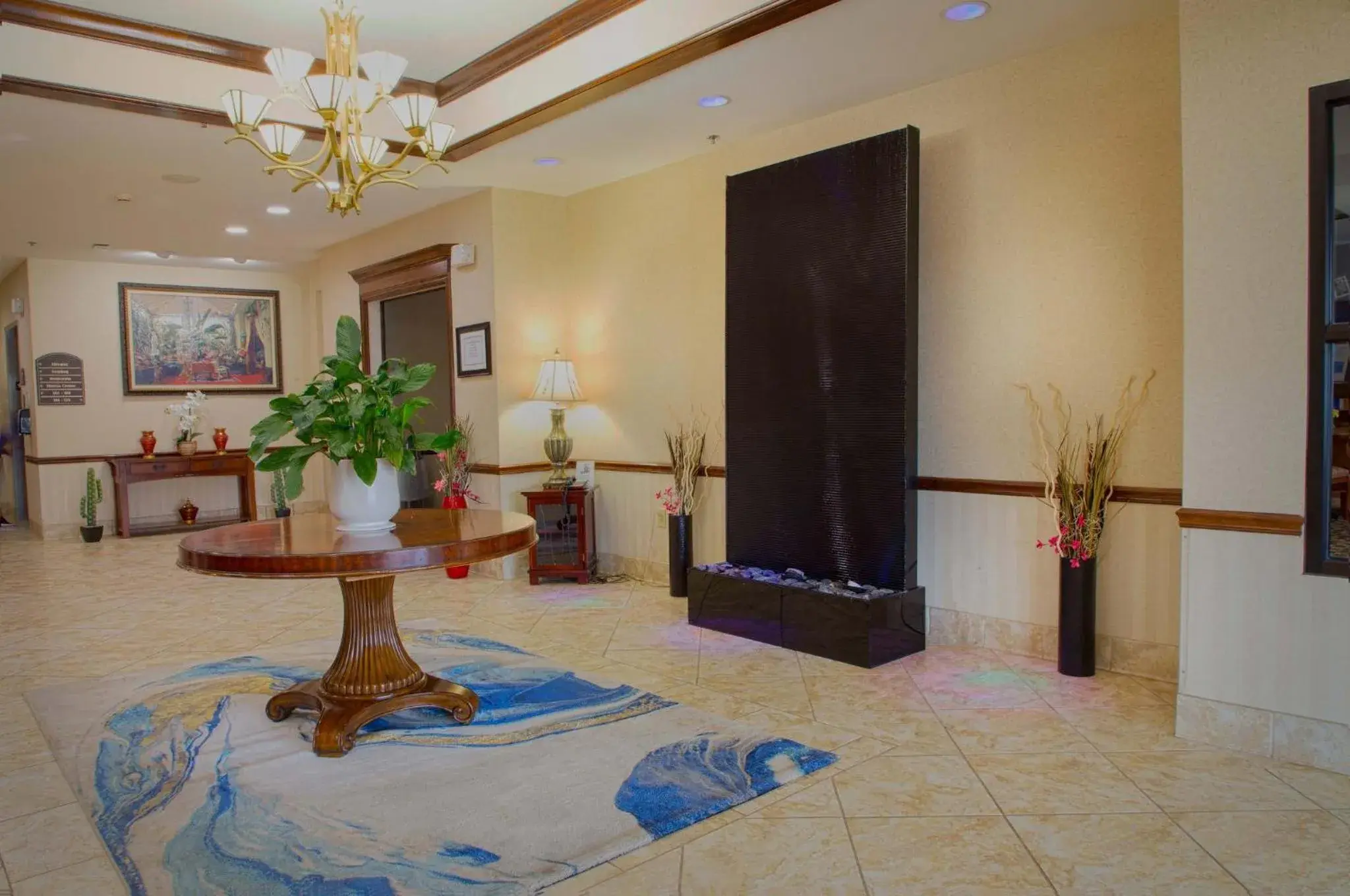 Property building in Holiday Inn Express Hotel & Suites Center by IHG Property building in Holiday Inn Express Hotel & Suites Center by IHG