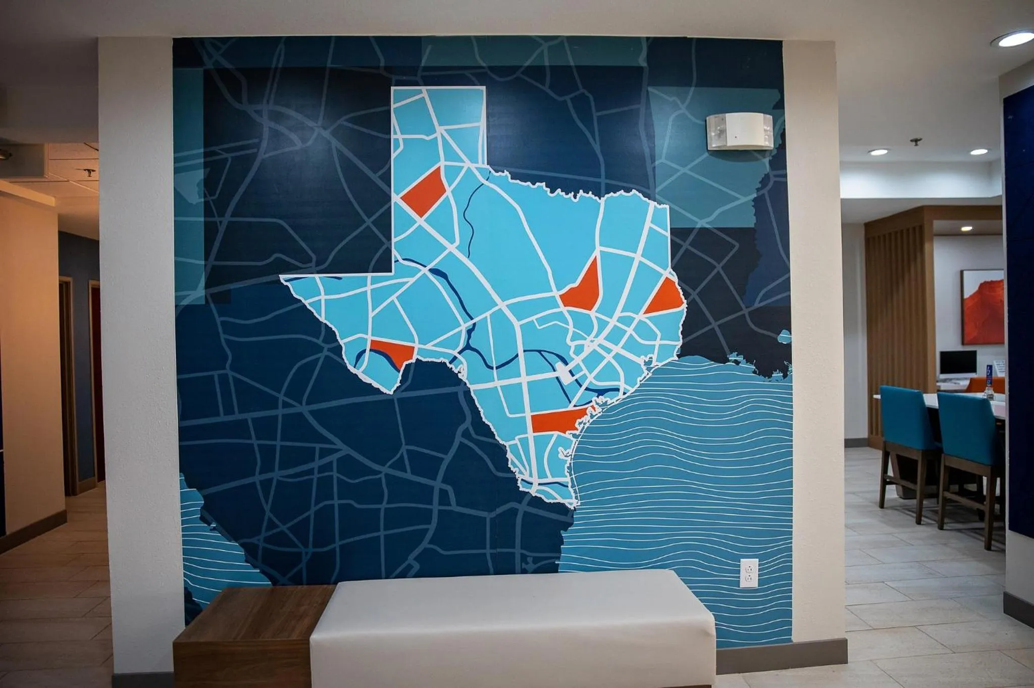 Property building in Holiday Inn Express Hotel & Suites Center by IHG