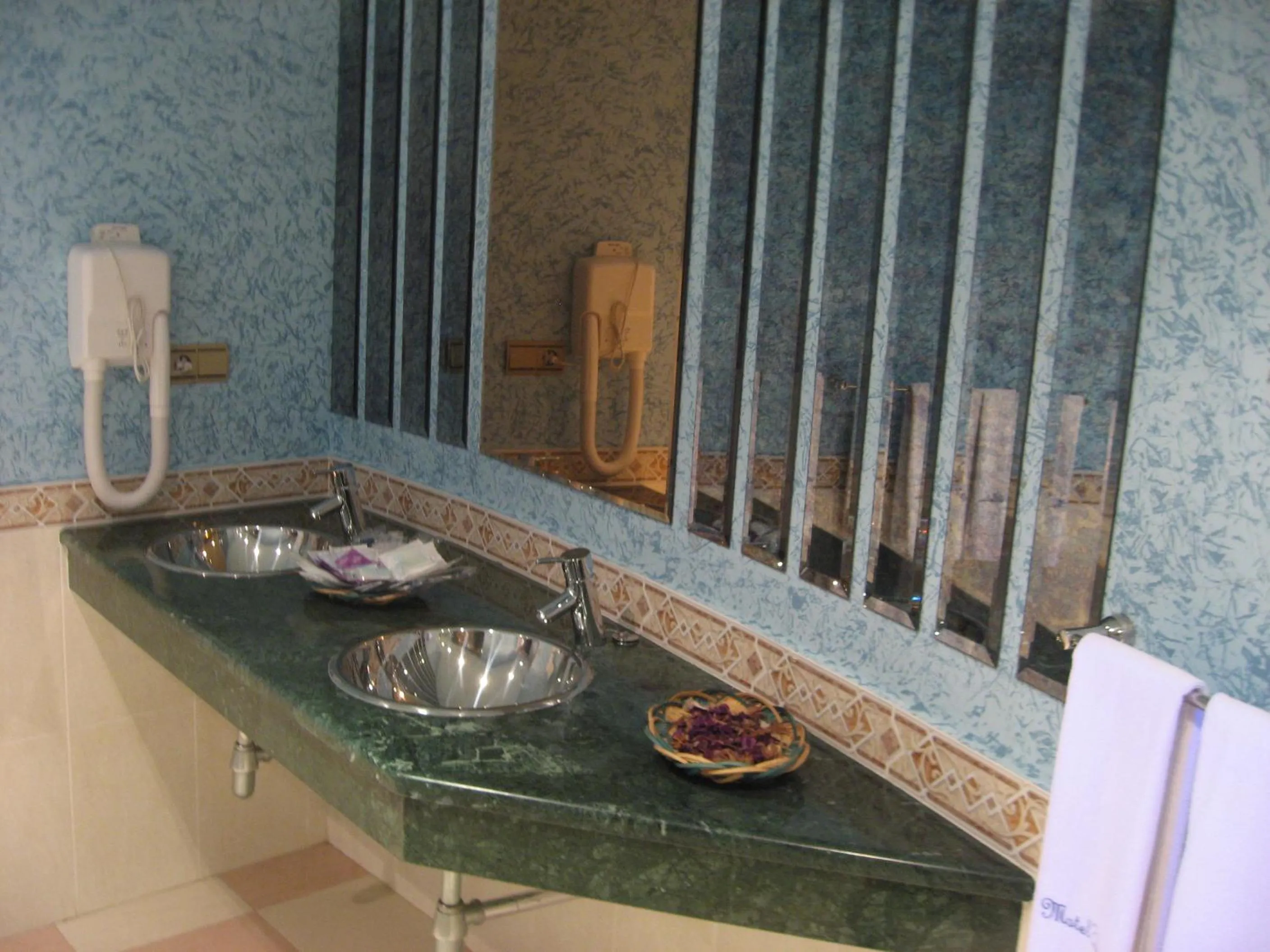 Bathroom in Motel Caldas