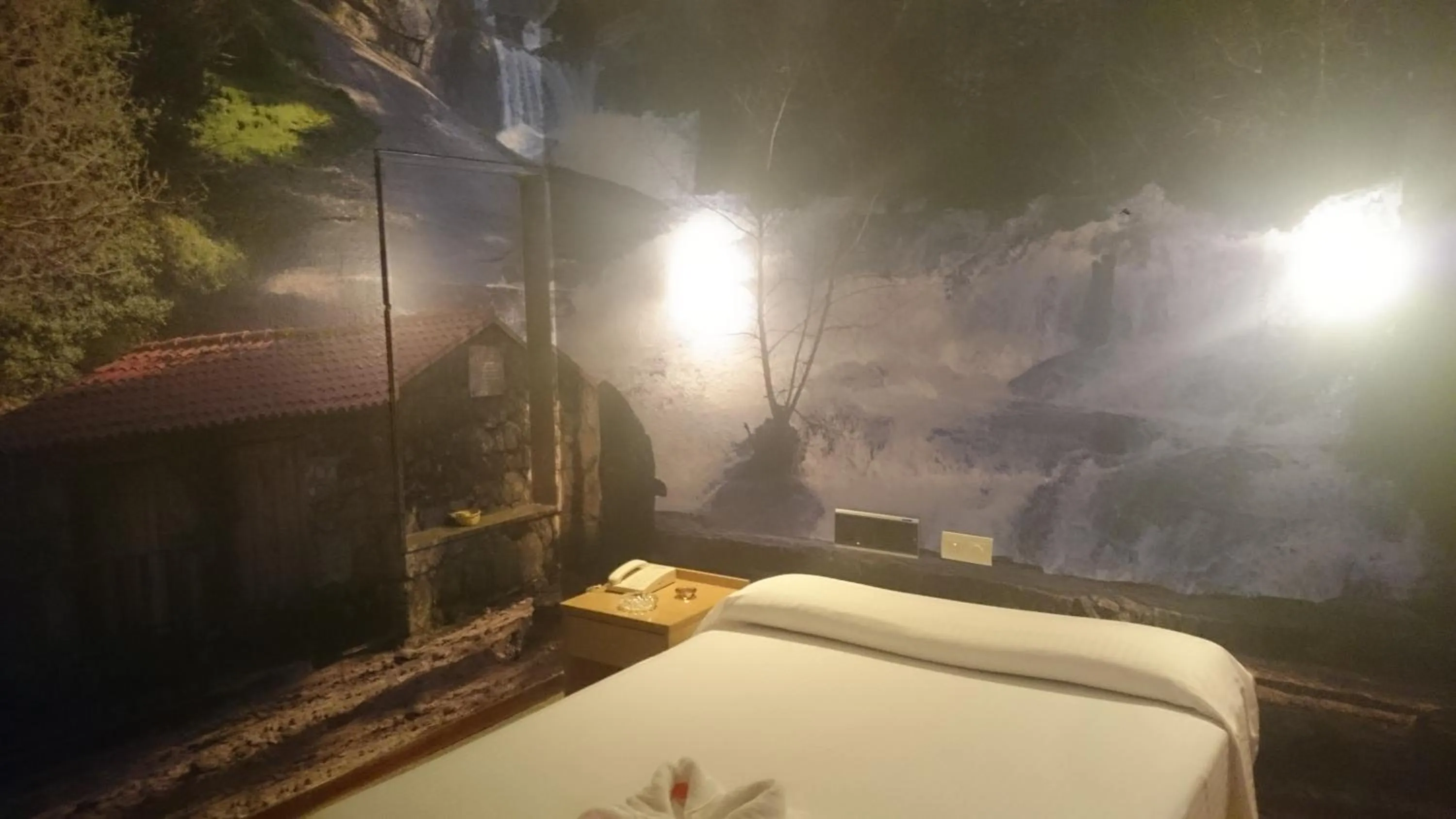 Decorative detail in Motel Caldas