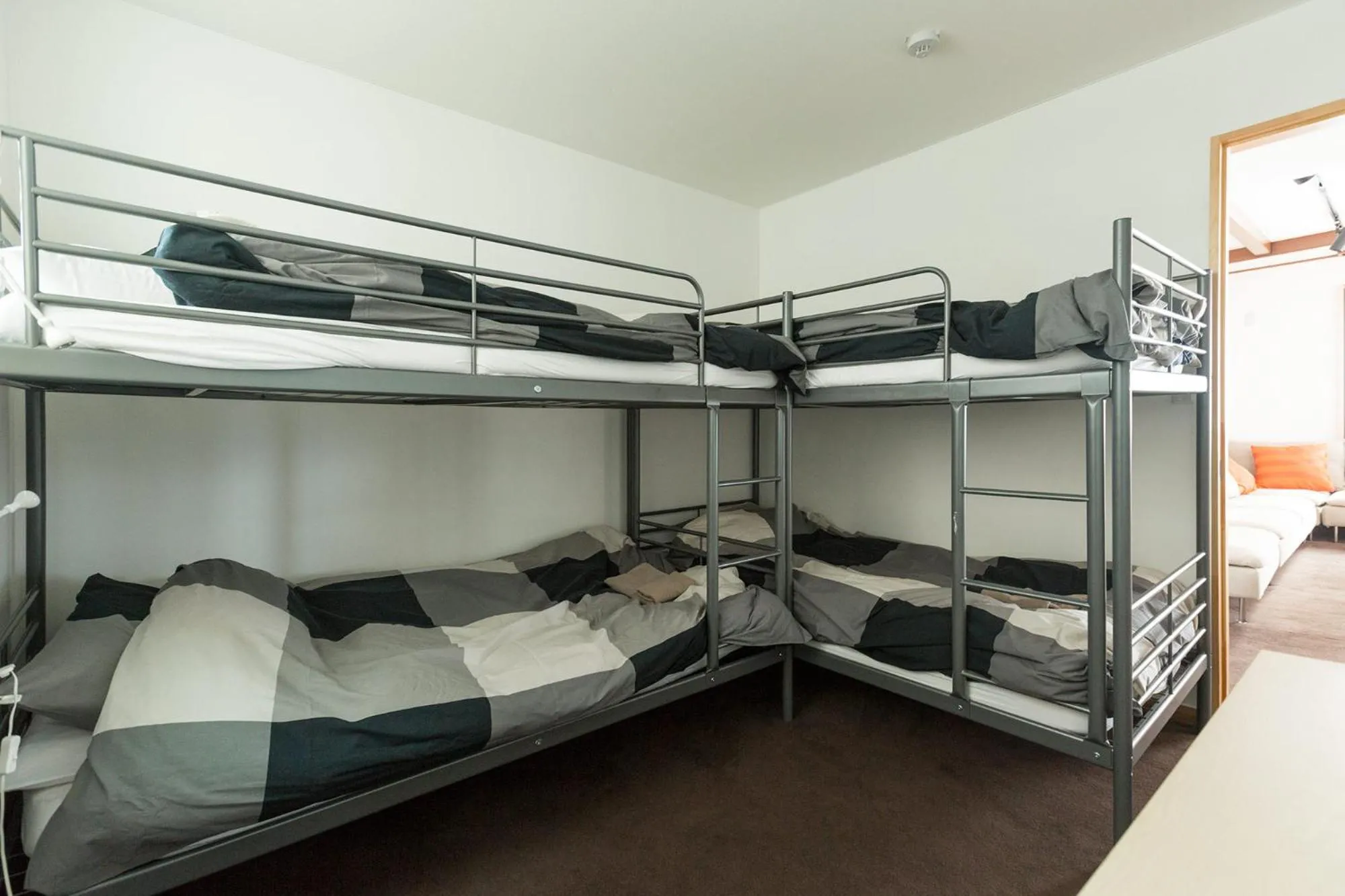 bunk bed, Bed in Nozawa Central