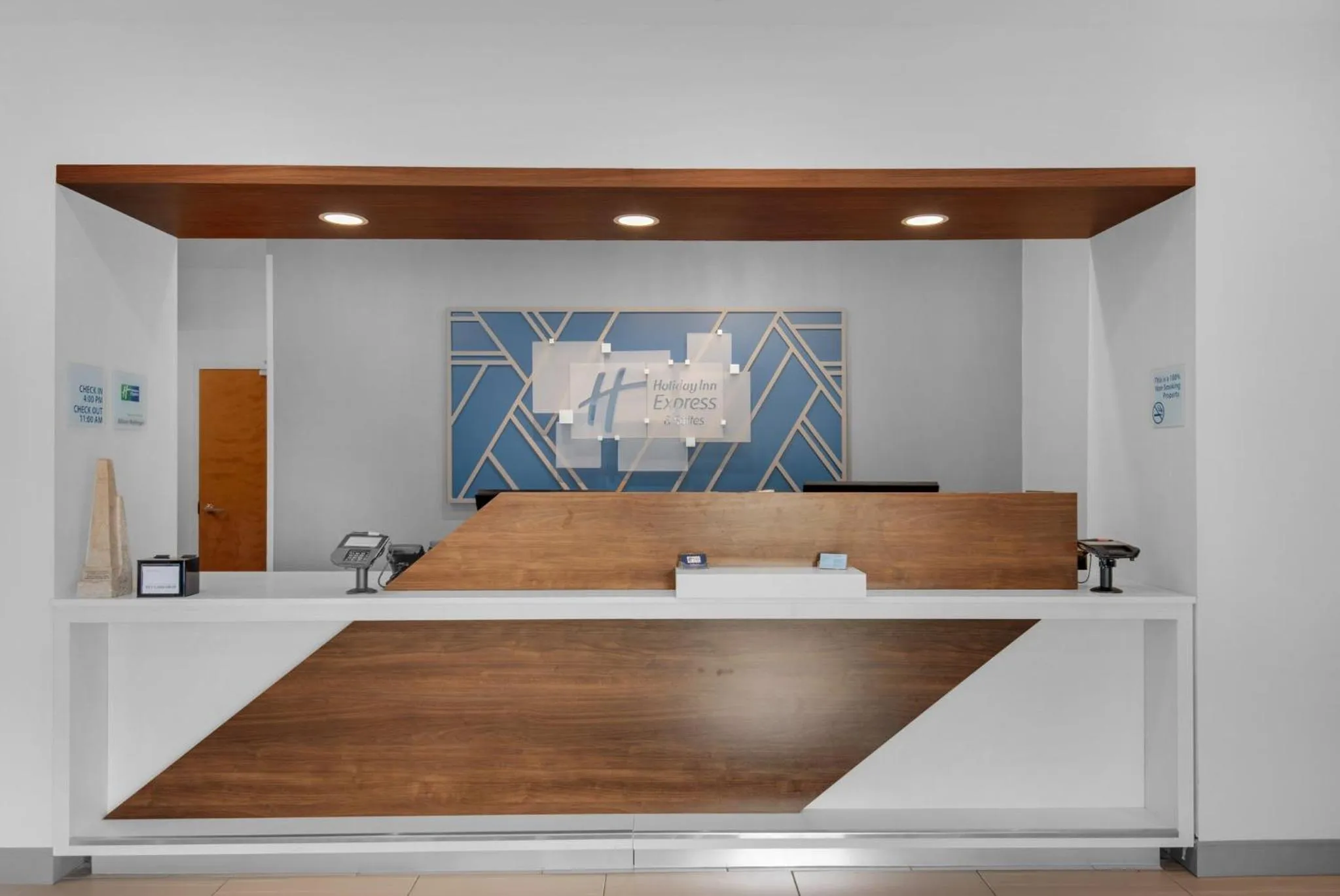 Property building in Holiday Inn Express Destin E - Commons Mall Area by IHG