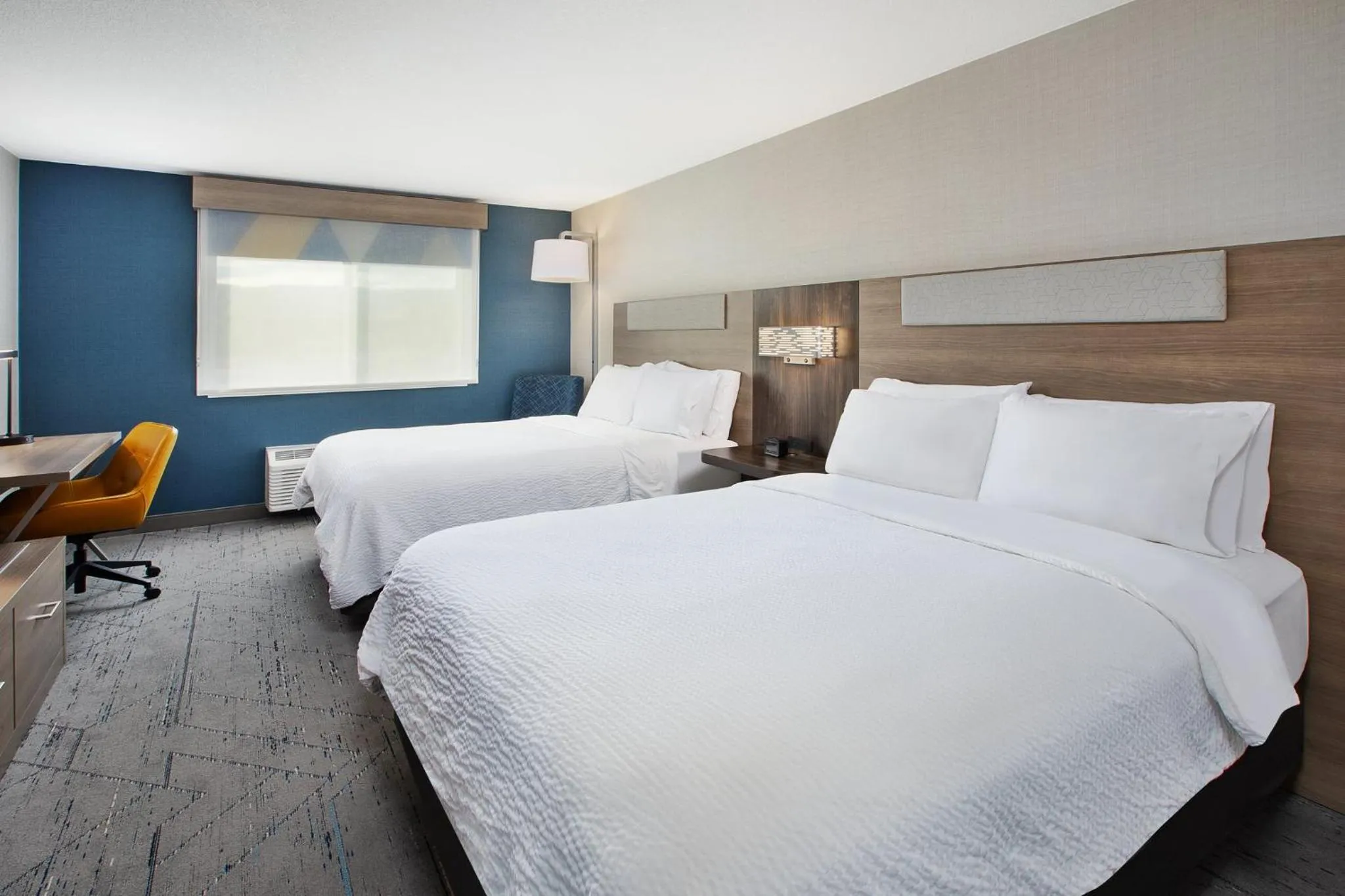 Photo of the whole room, Bed in Holiday Inn Express Casper I-25 by IHG