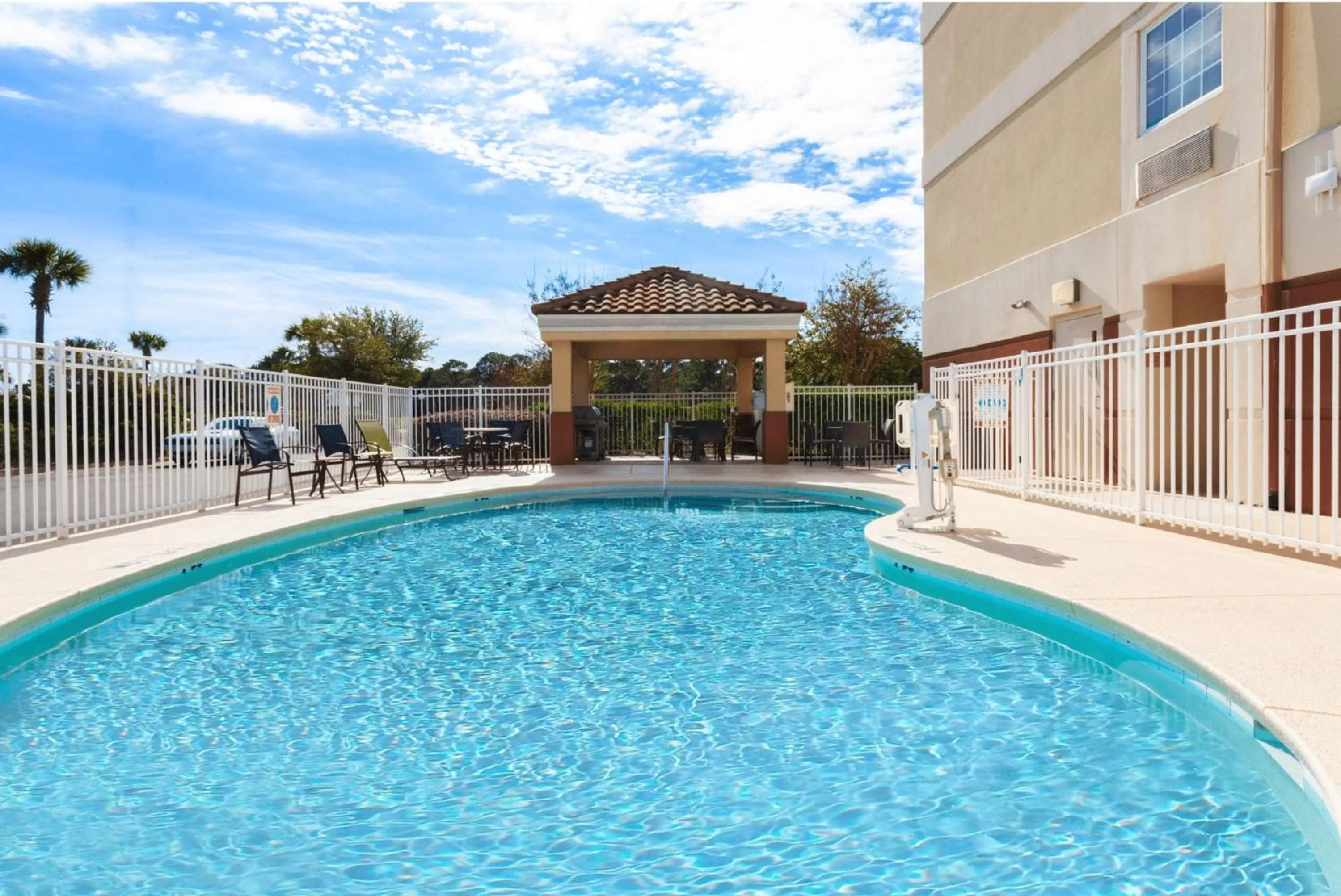 Swimming pool in Candlewood Suites Destin-Sandestin Area by IHG