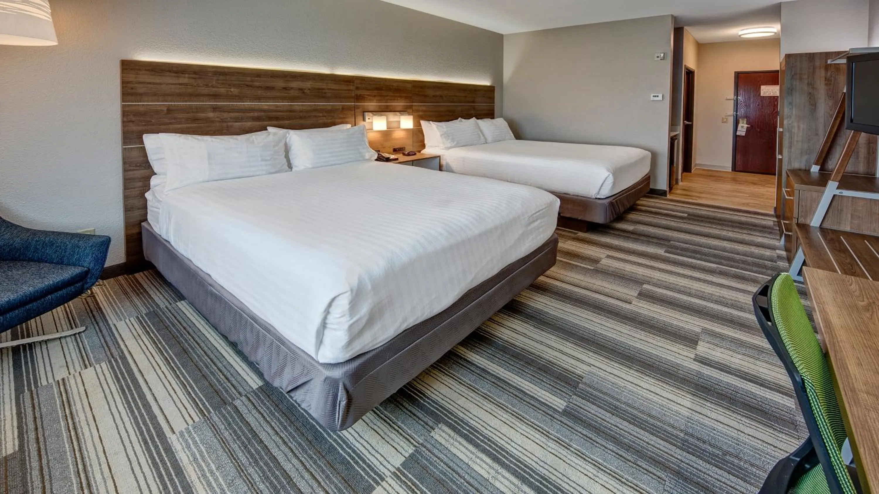 Photo of the whole room, Bed in Holiday Inn Express Hotel and Suites Corsicana I-45 by IHG