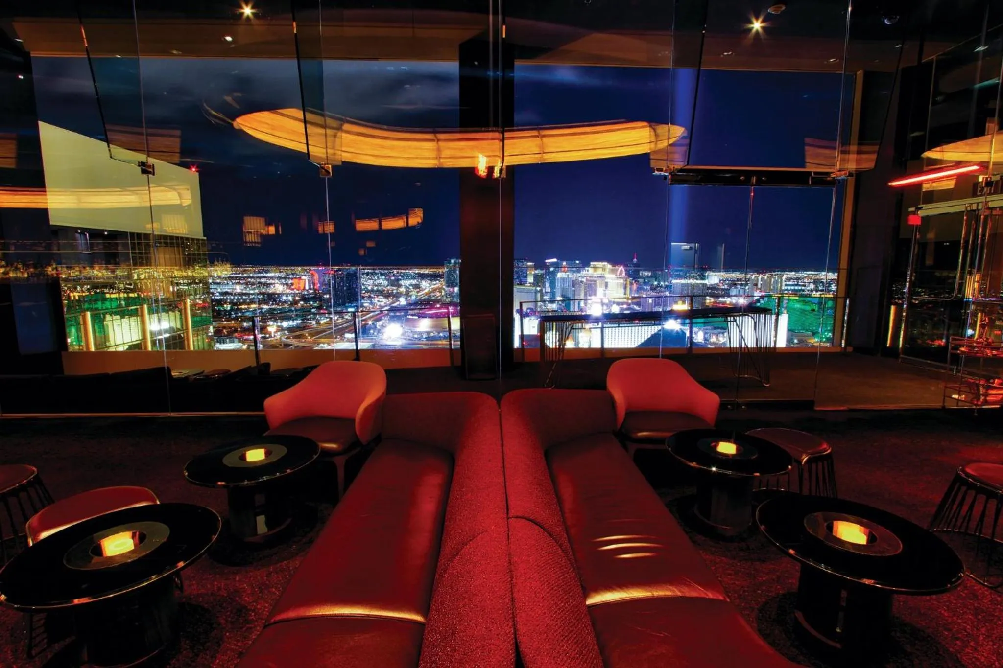 Lounge or bar in W Las Vegas