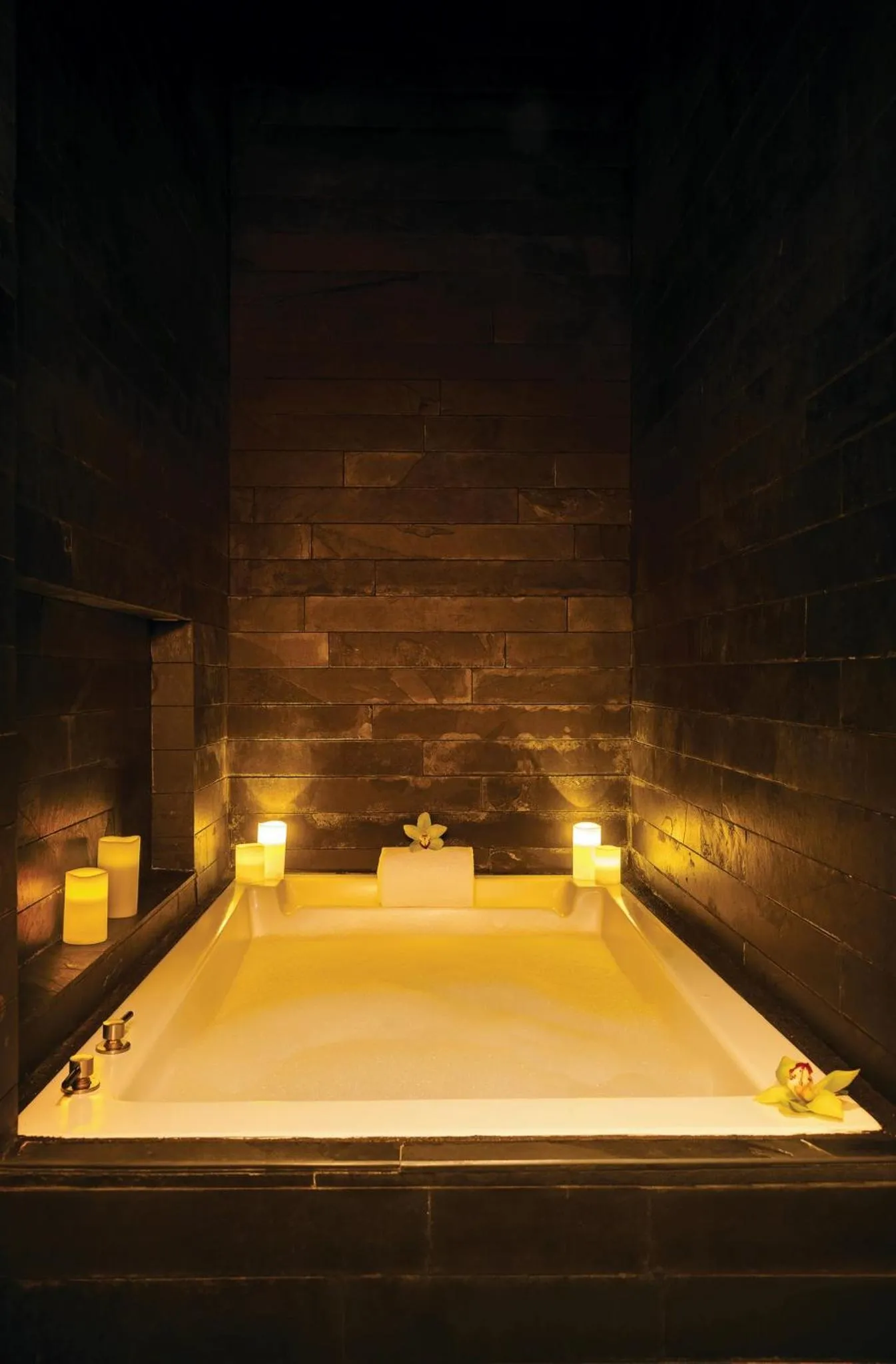 Spa and wellness centre/facilities in W Las Vegas