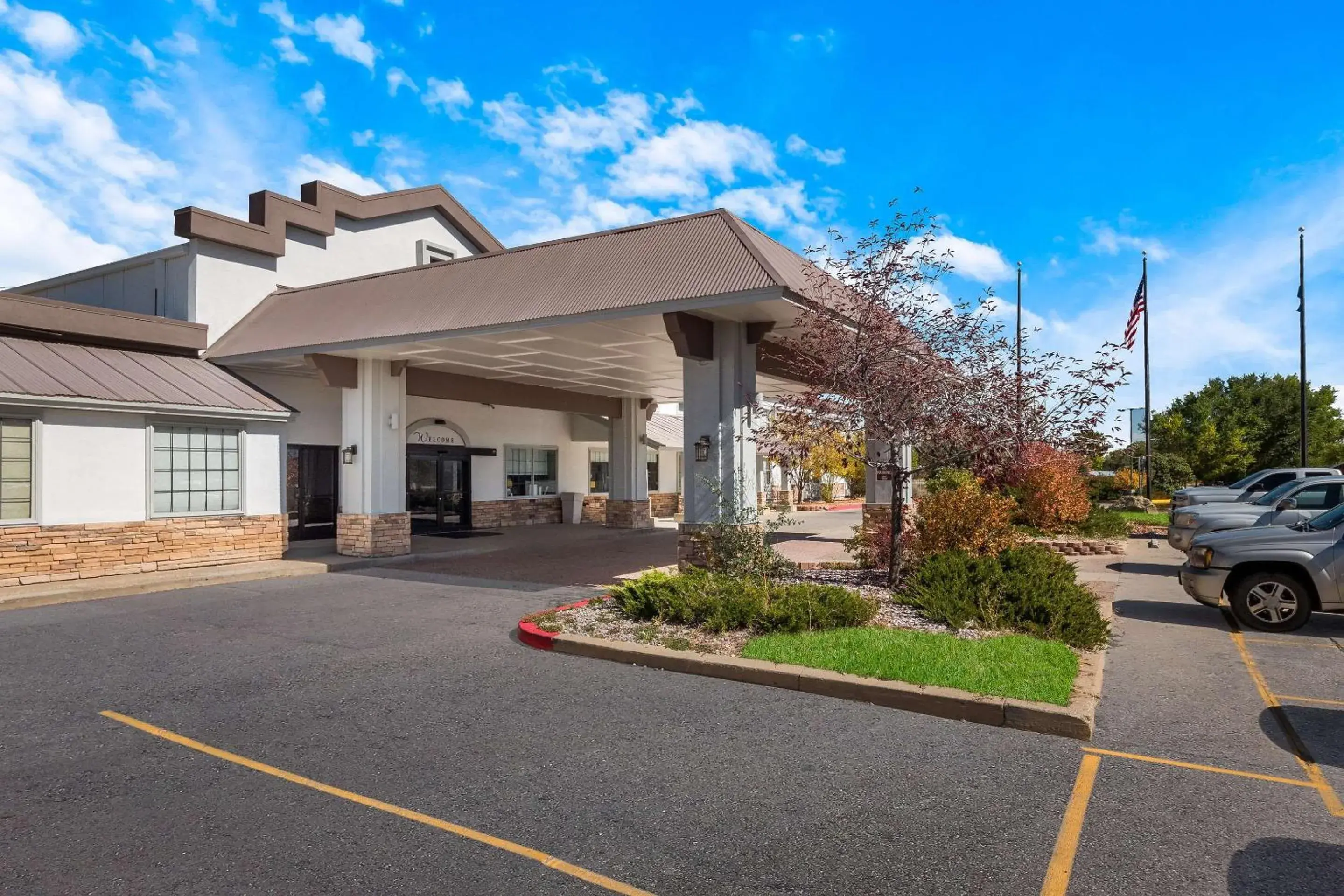 Property building in Quality Inn & Suites Property building in Quality Inn & Suites